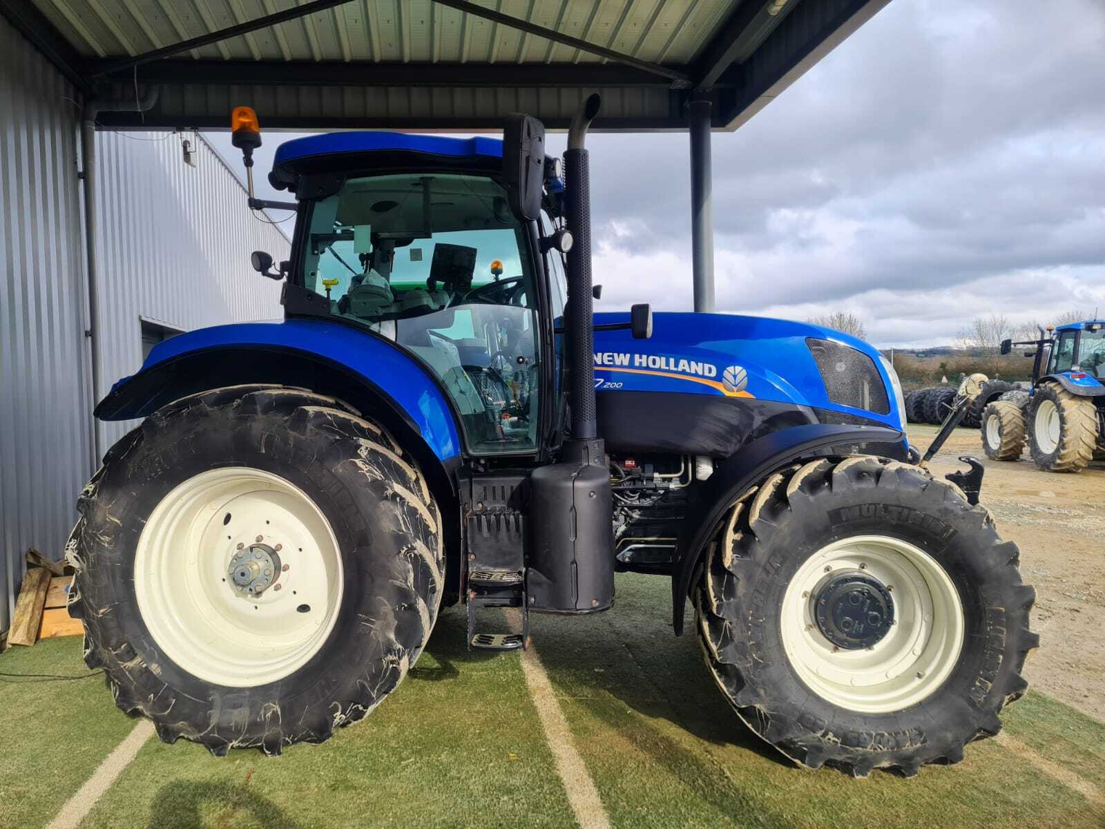 NEW HOLLAND T7.200 PC