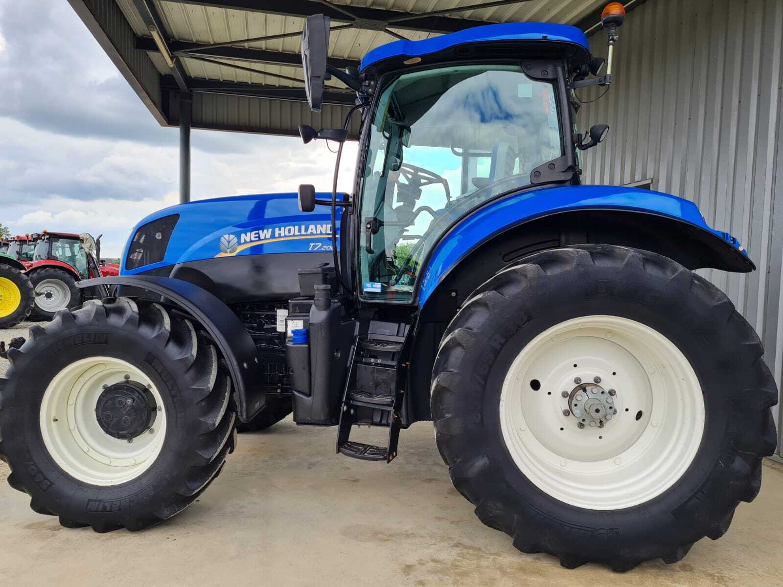 NEW HOLLAND T7.200 PC