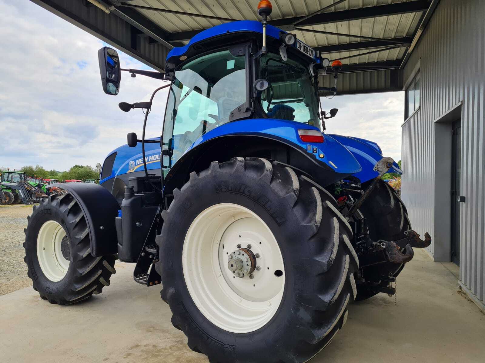 NEW HOLLAND T7.200 PC