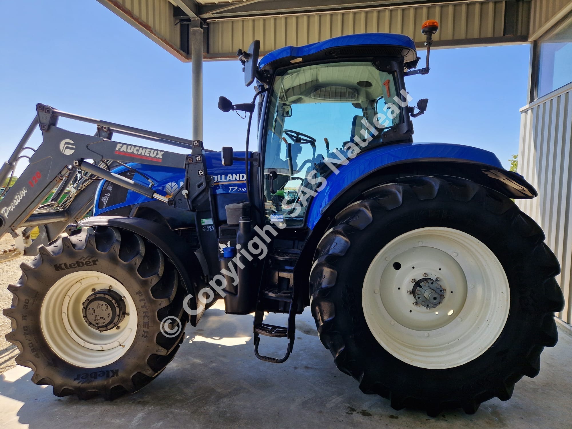 NEW HOLLAND T7.210RC