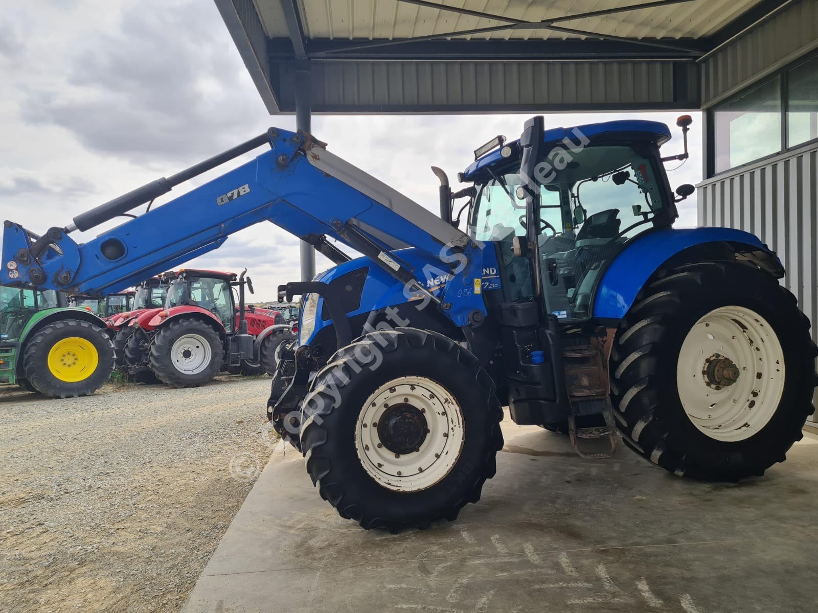 NEW HOLLAND T7.210