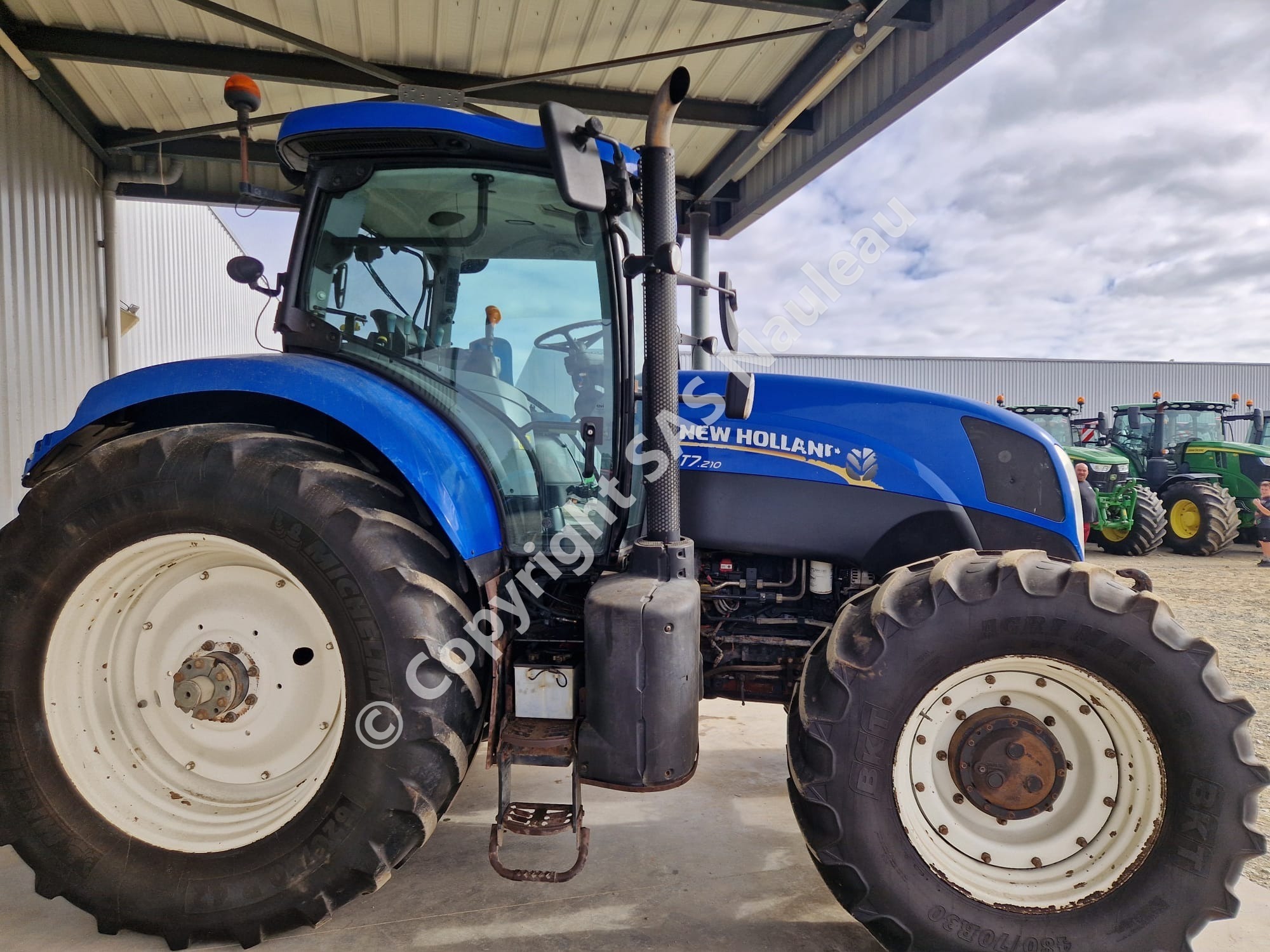 NEW HOLLAND T7.210