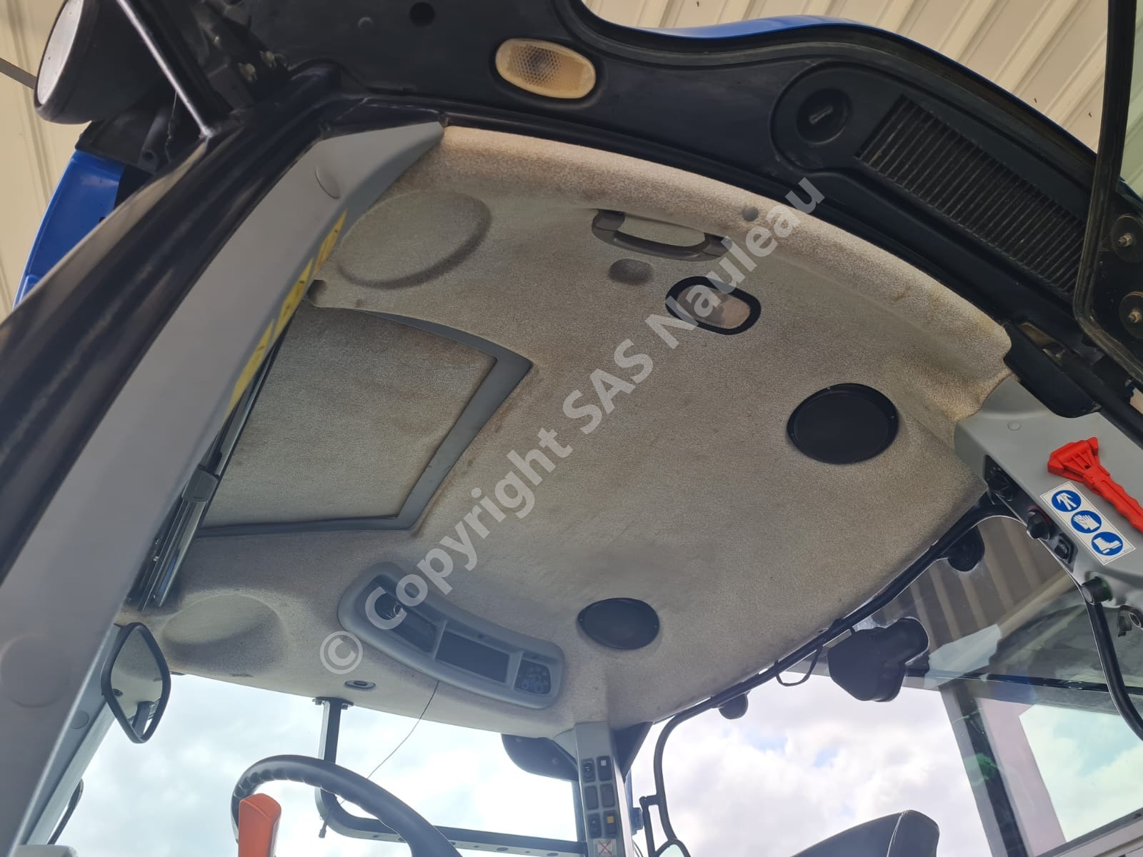 NEW HOLLAND T7.210