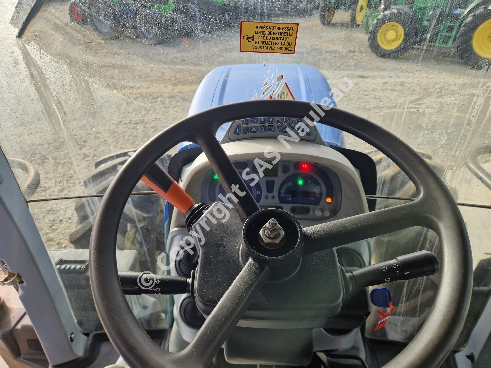 NEW HOLLAND T7.210