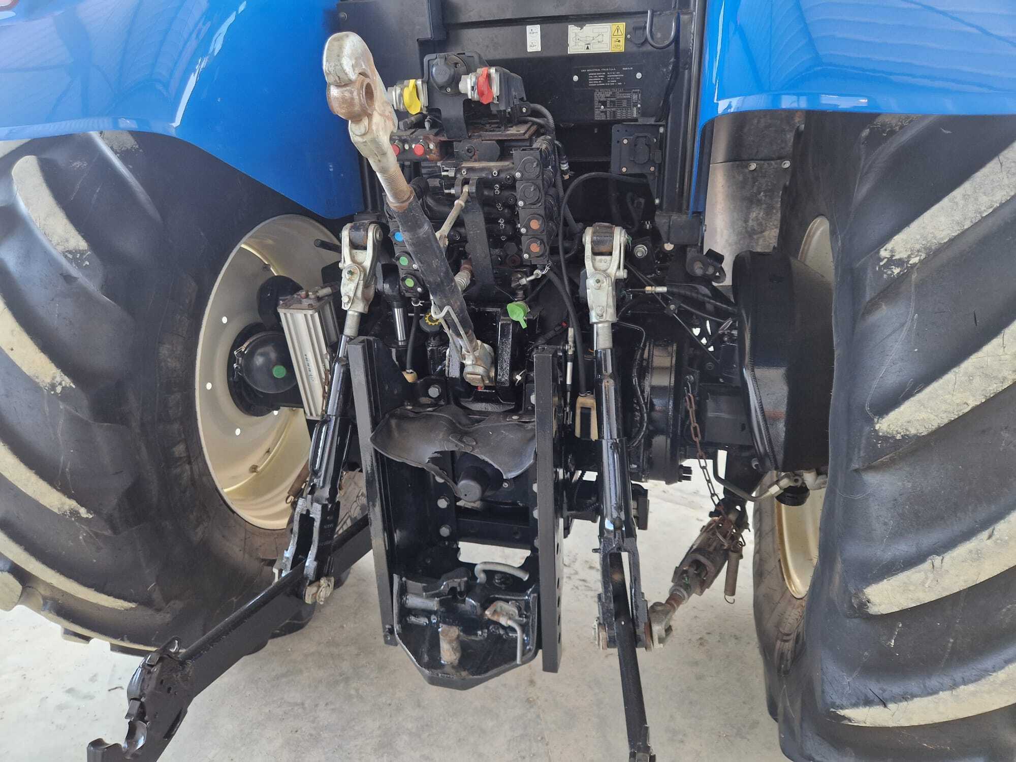 NEW HOLLAND T7.210 AC