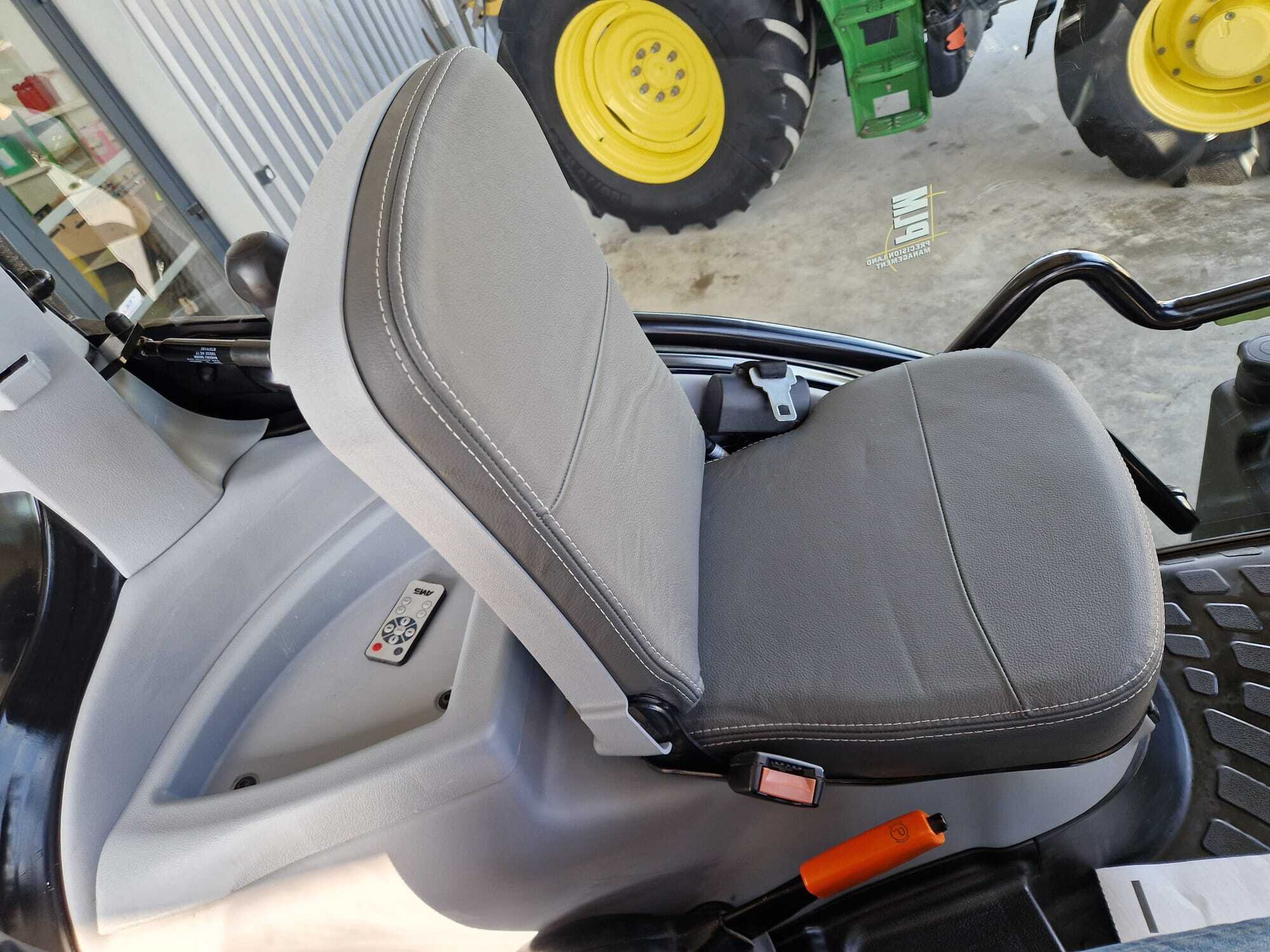 NEW HOLLAND T7.210 PC