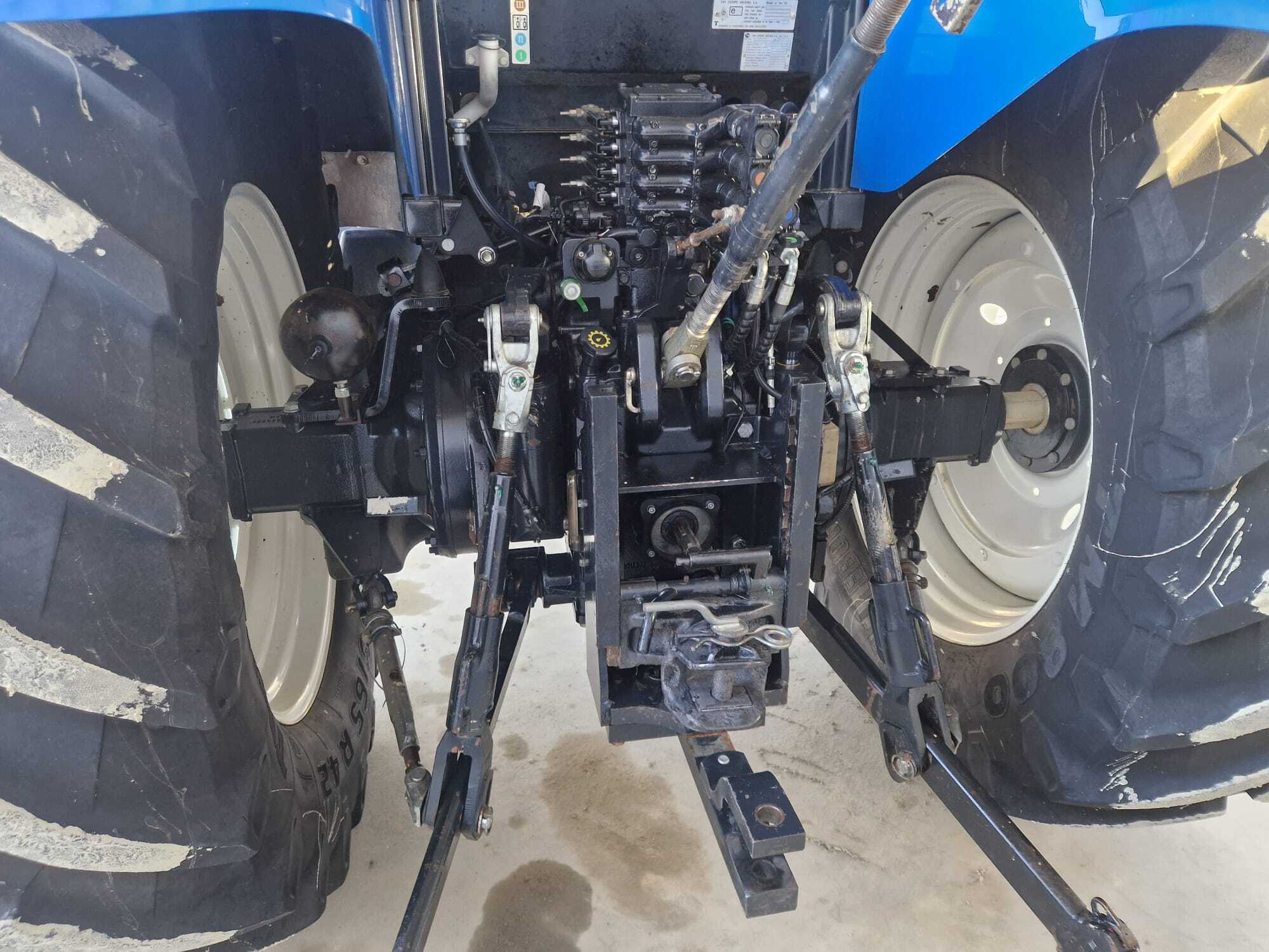 NEW HOLLAND T7.210 PC