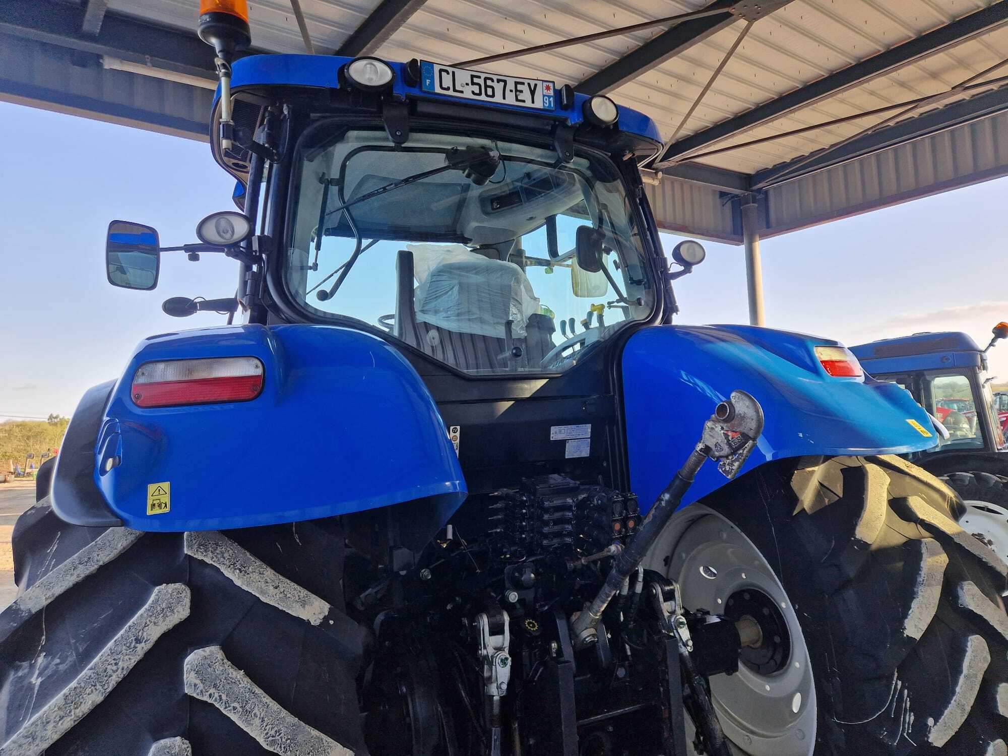 NEW HOLLAND T7.210 PC