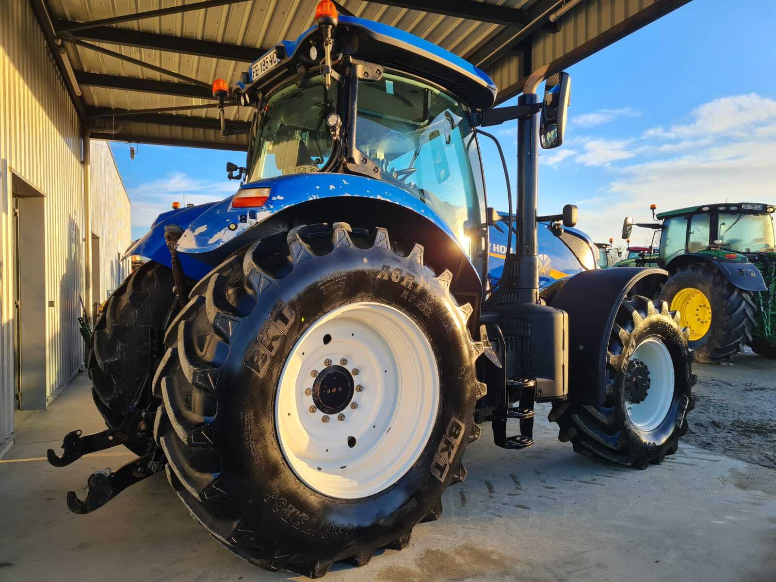 NEW HOLLAND T7.215S