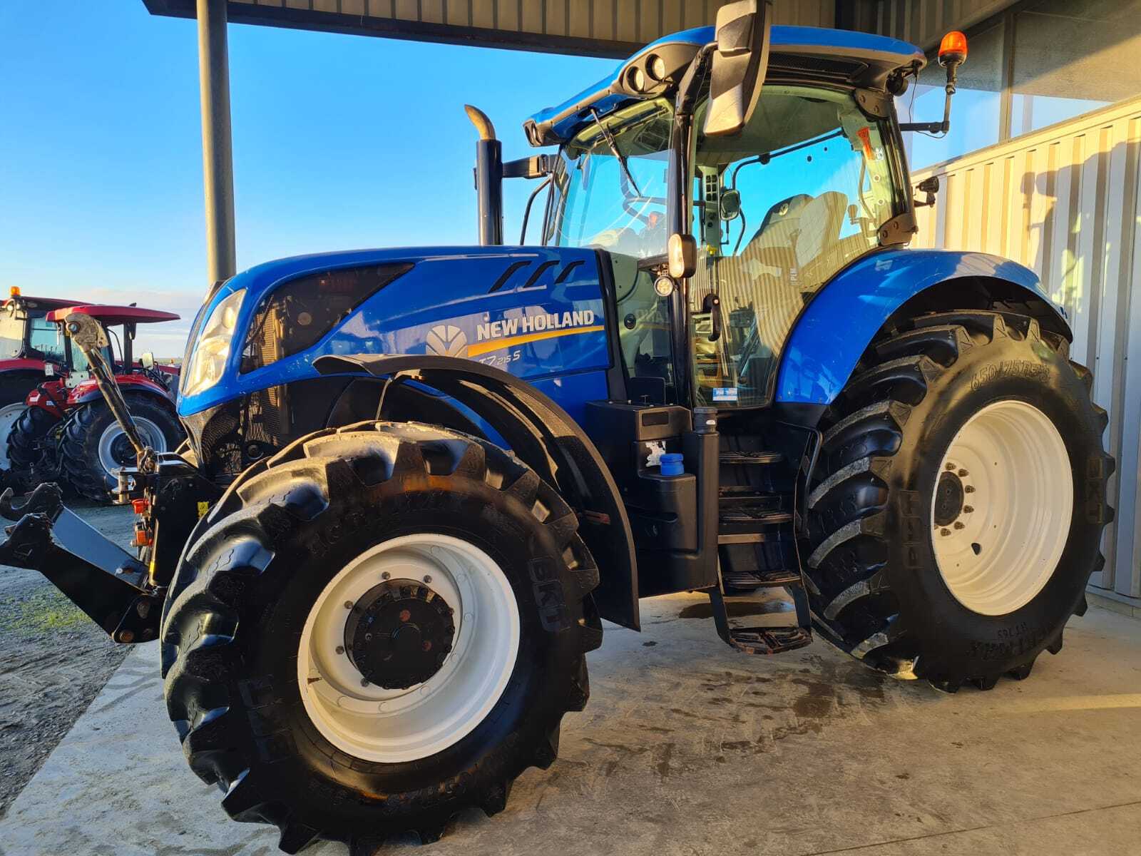 NEW HOLLAND T7.215S