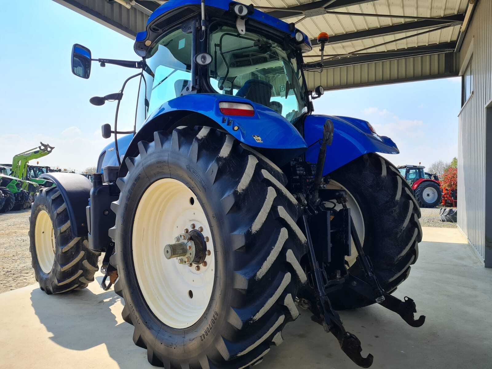 NEW HOLLAND T7.220 AC