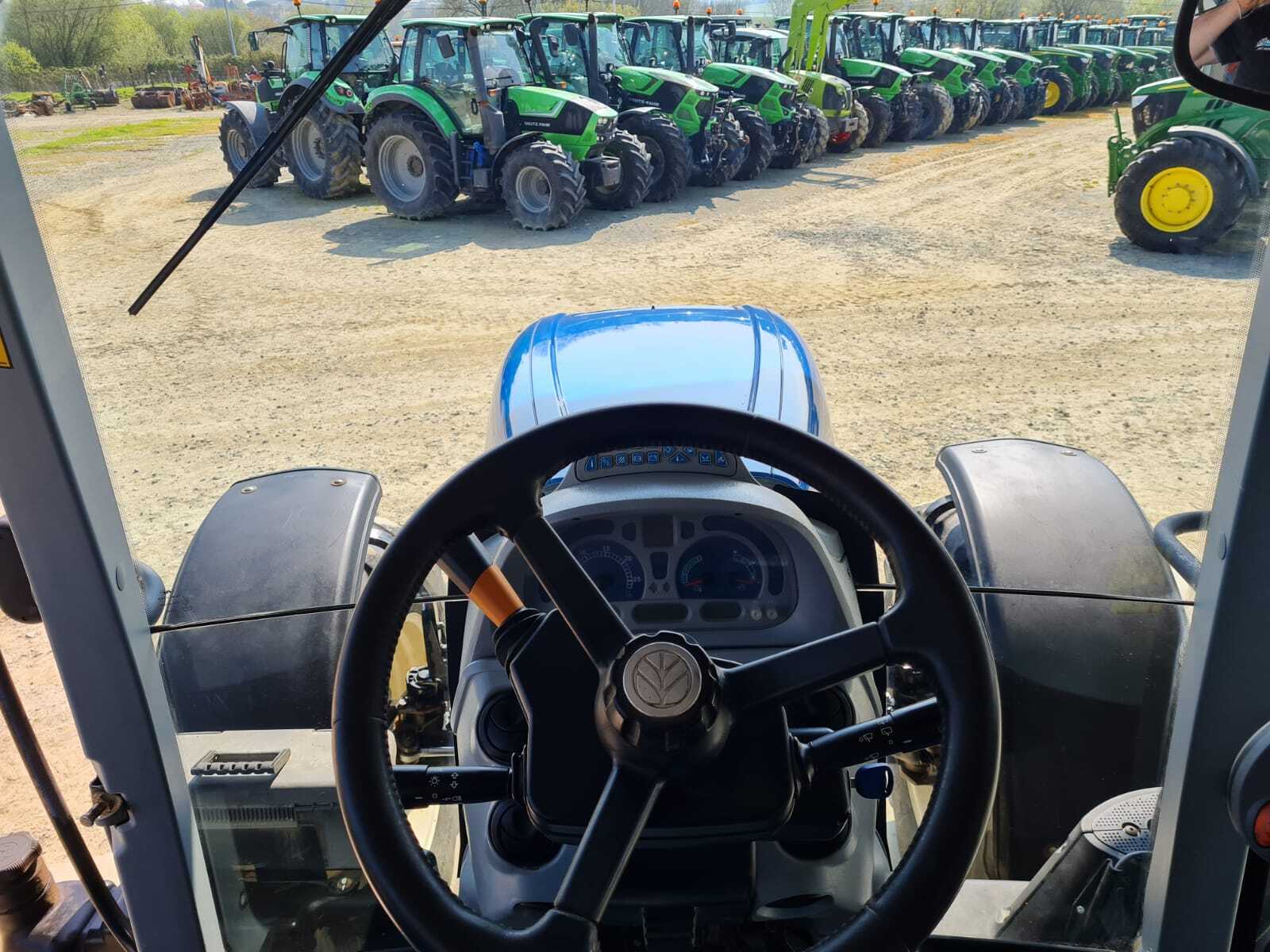 NEW HOLLAND T7.220 AC