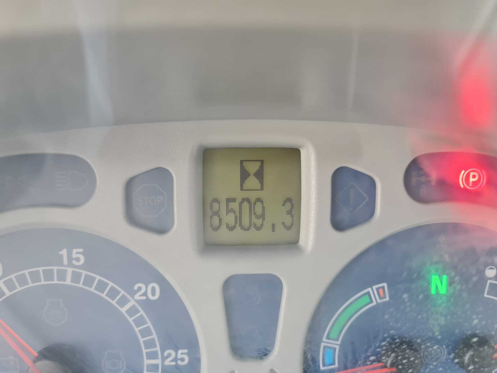 NEW HOLLAND T7.220 AC