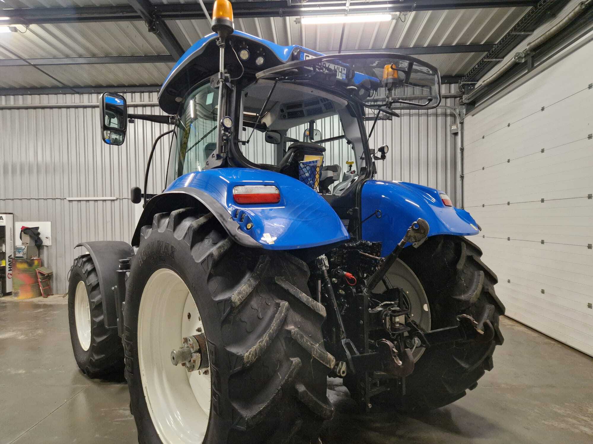 NEW HOLLAND T7.225 AC