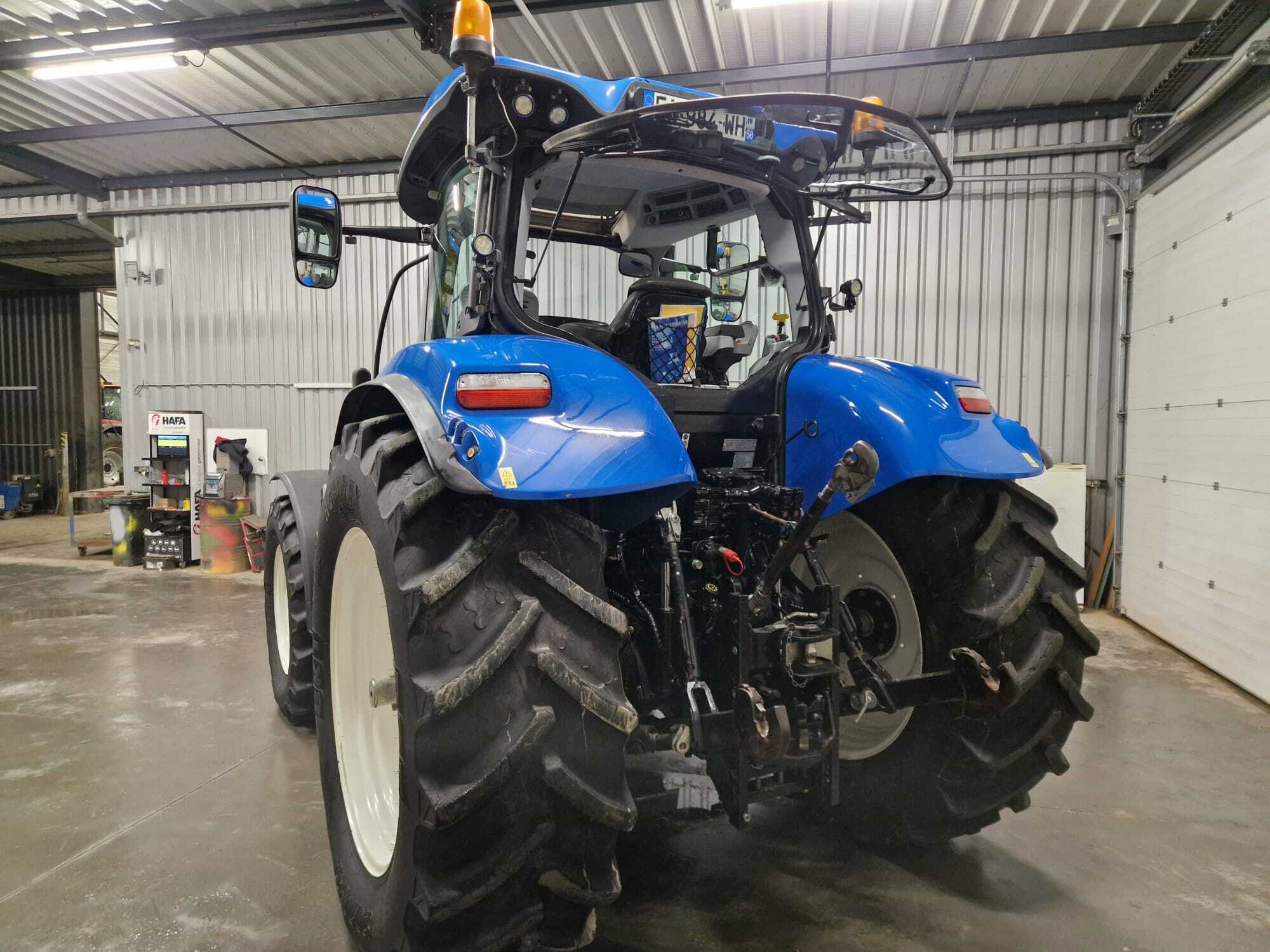 NEW HOLLAND T7.225 AC