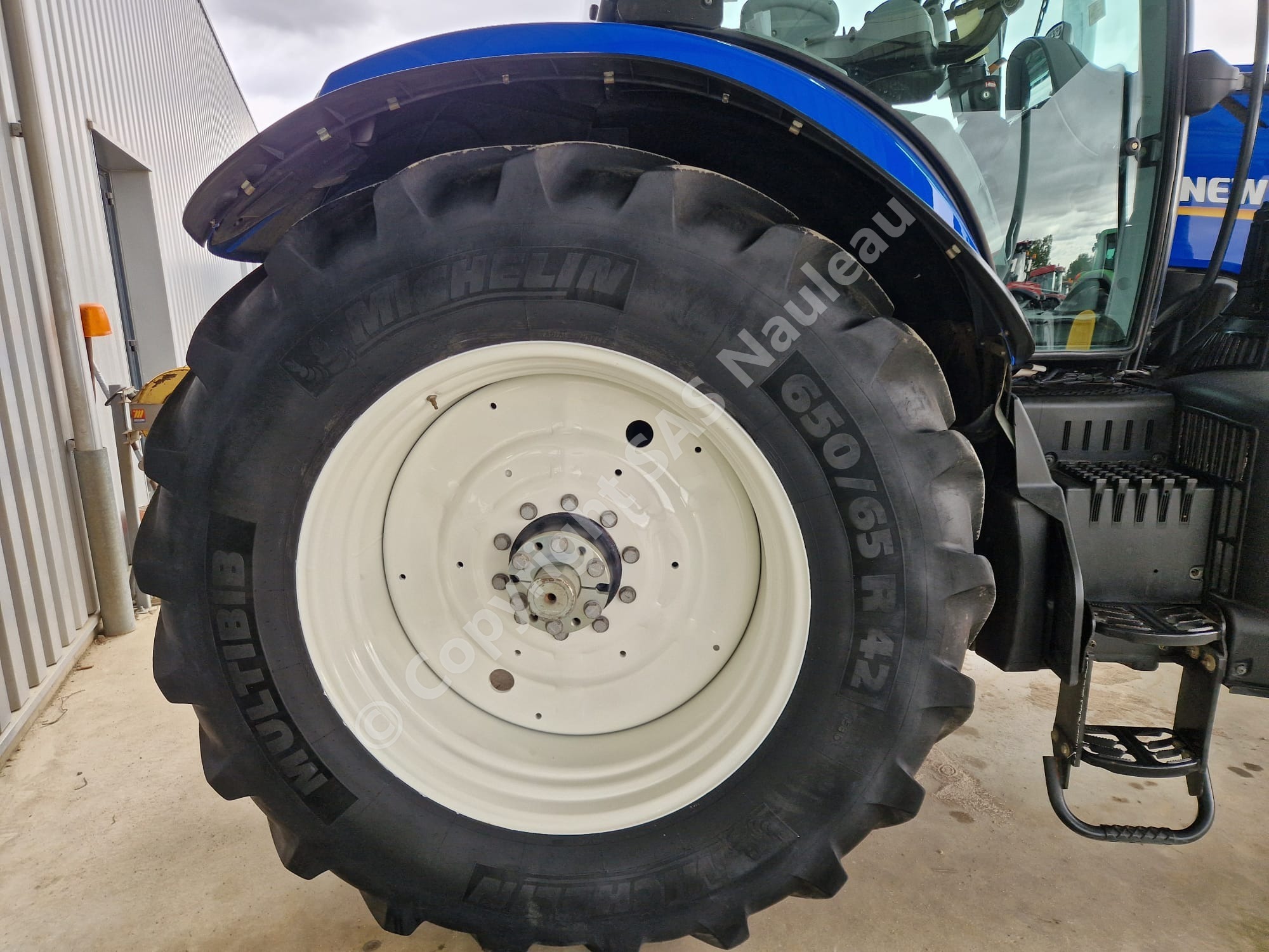 NEW HOLLAND T7.230 AC