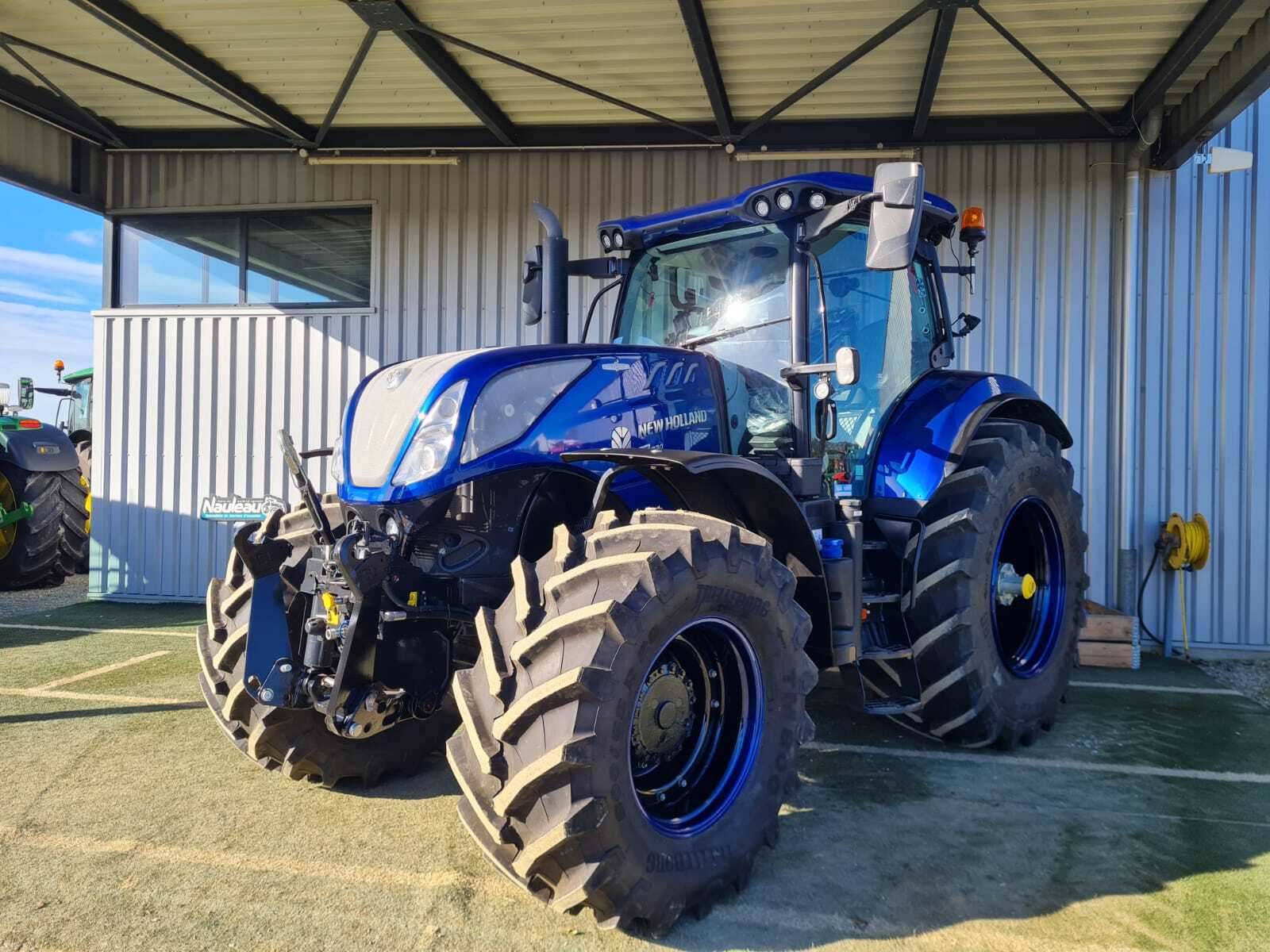 NEW HOLLAND T7.230 AC
