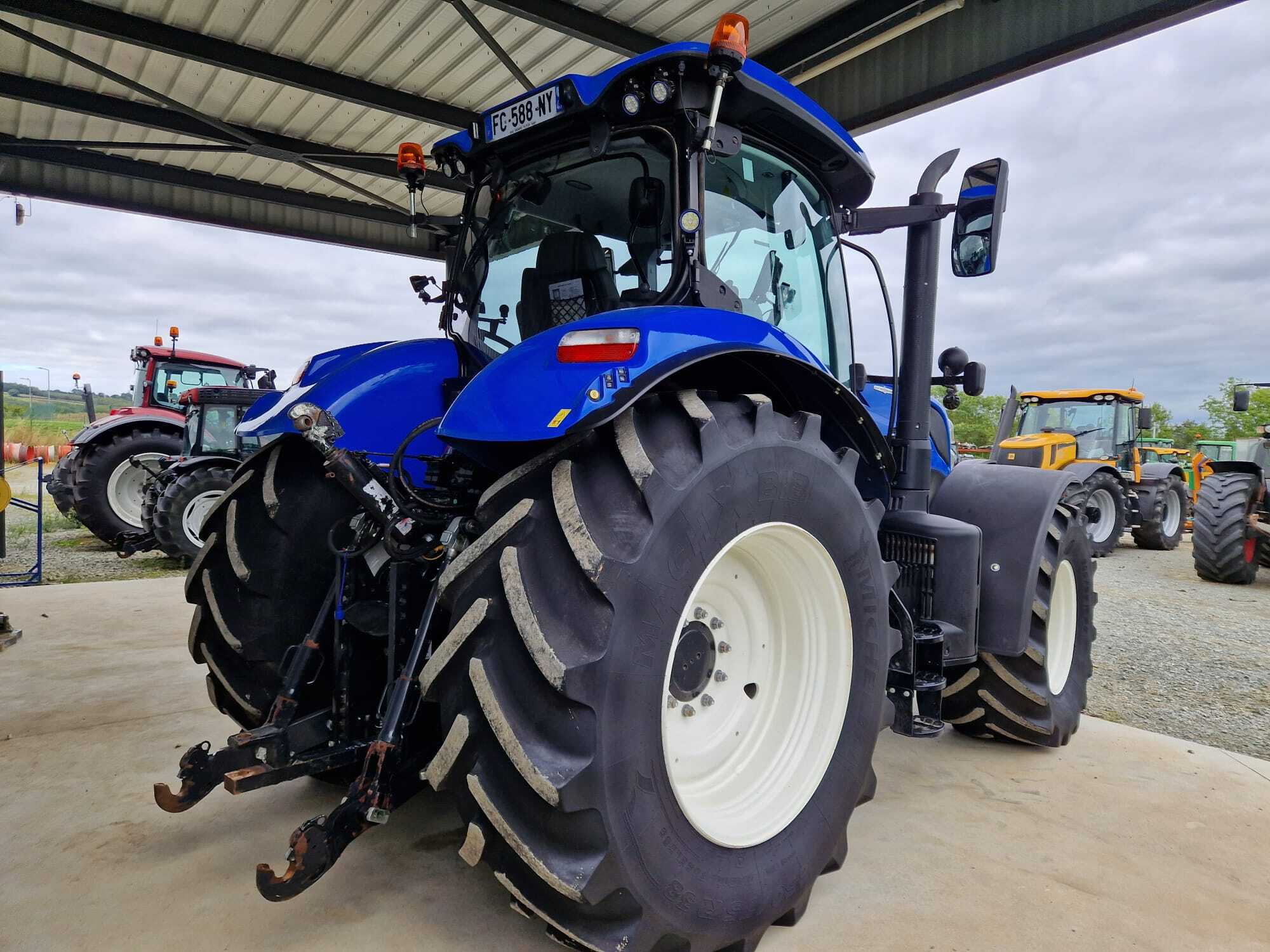 NEW HOLLAND T7.230 AC