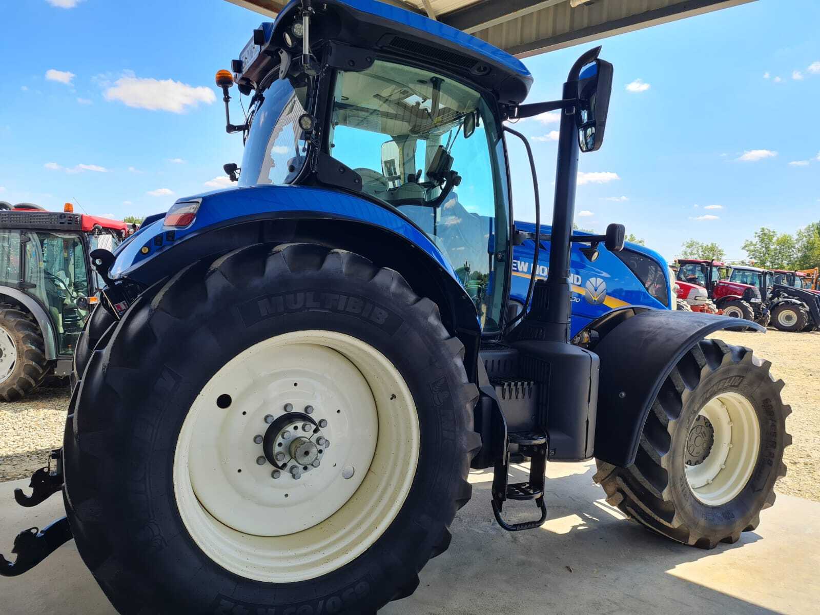 NEW HOLLAND T7.230 AC