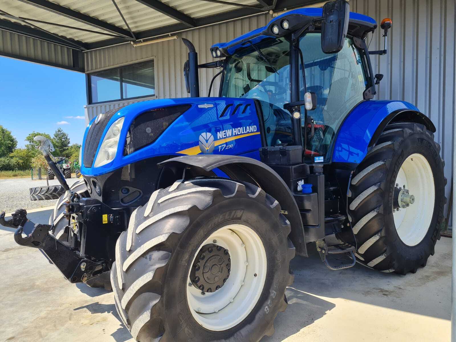 NEW HOLLAND T7.230 AC