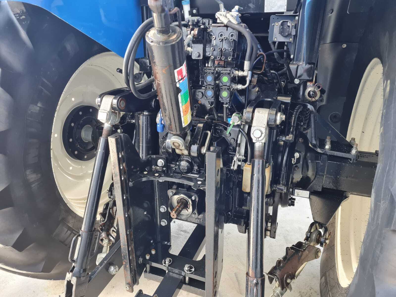 NEW HOLLAND T7.230 AC
