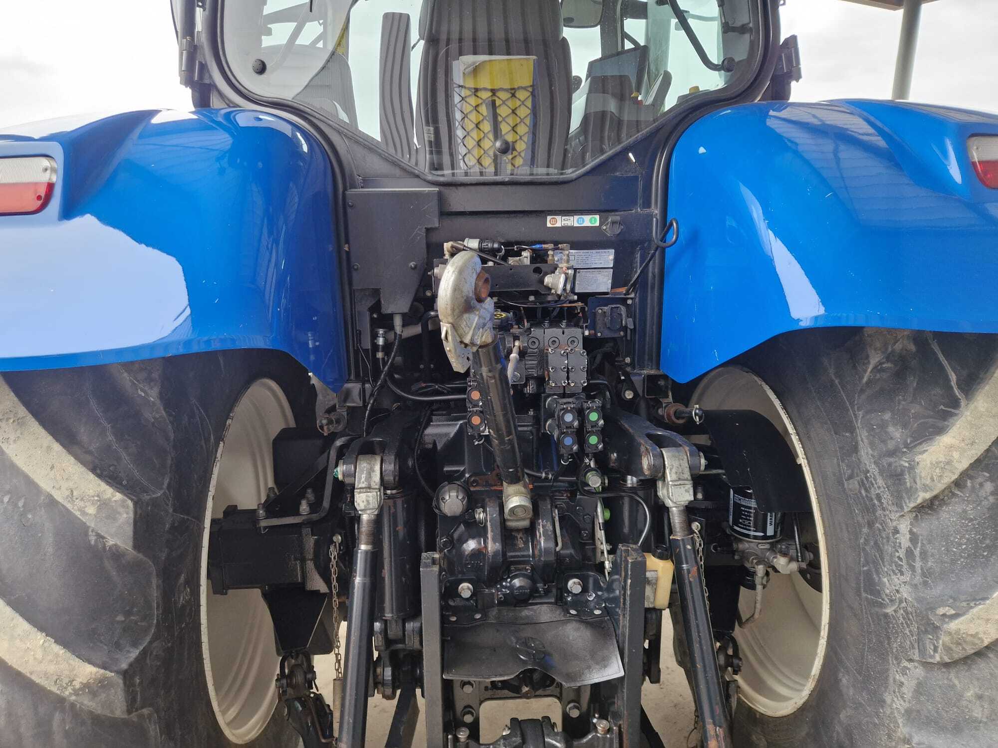 NEW HOLLAND T7.230 AC
