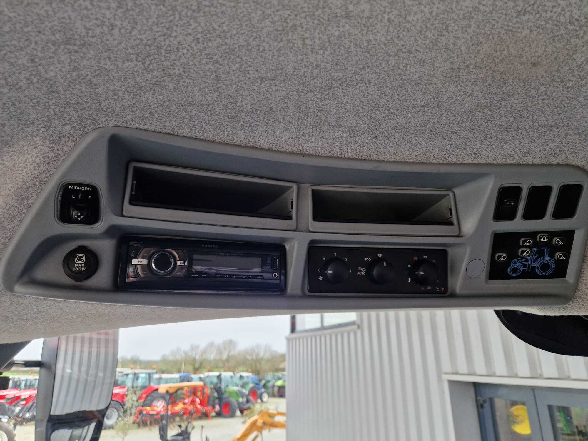 NEW HOLLAND T7.230 AC