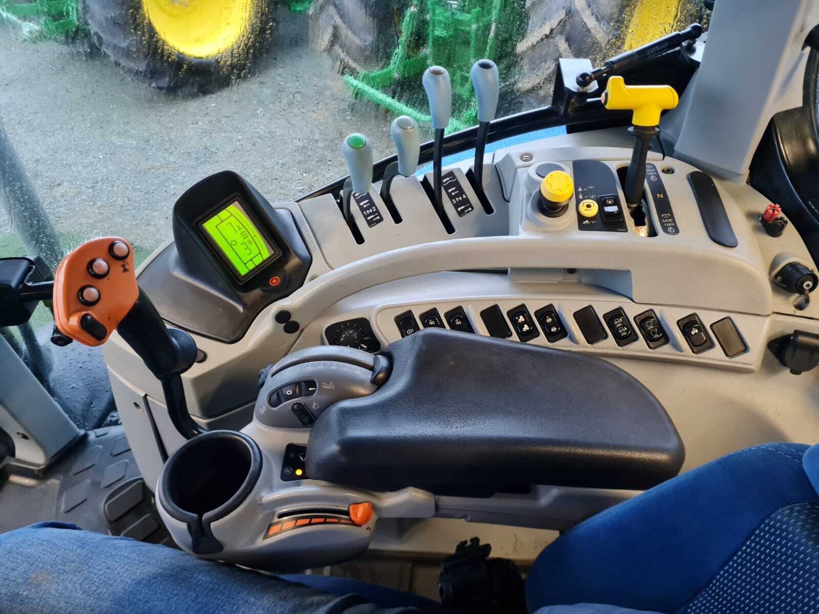 NEW HOLLAND T7.230 PC