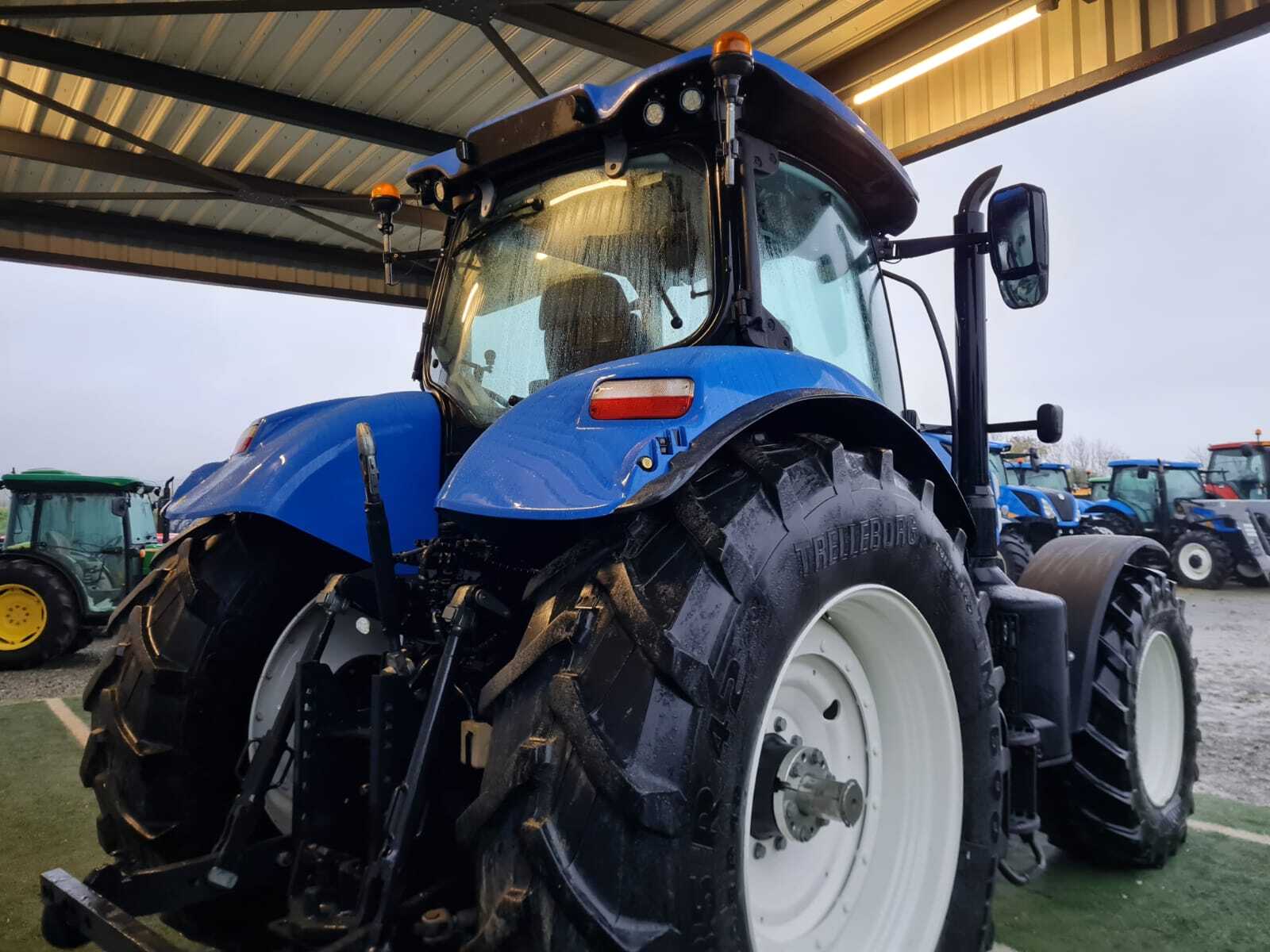 NEW HOLLAND T7.230 PC