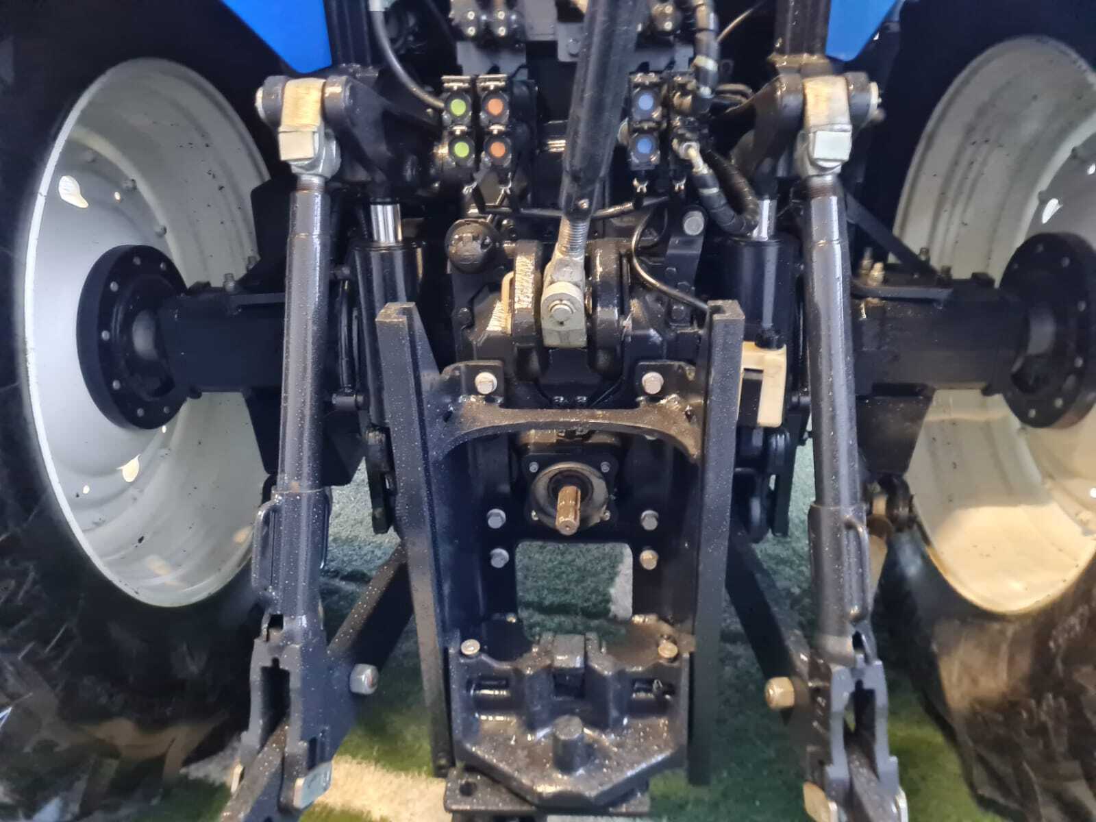 NEW HOLLAND T7.230 PC
