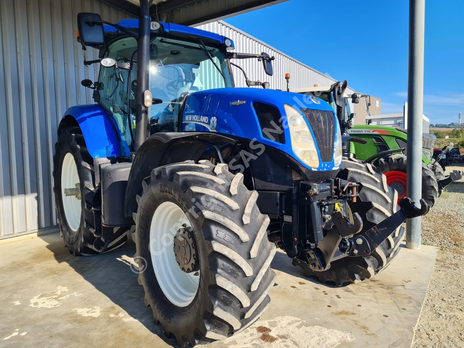 NEW HOLLAND T7.235 AC