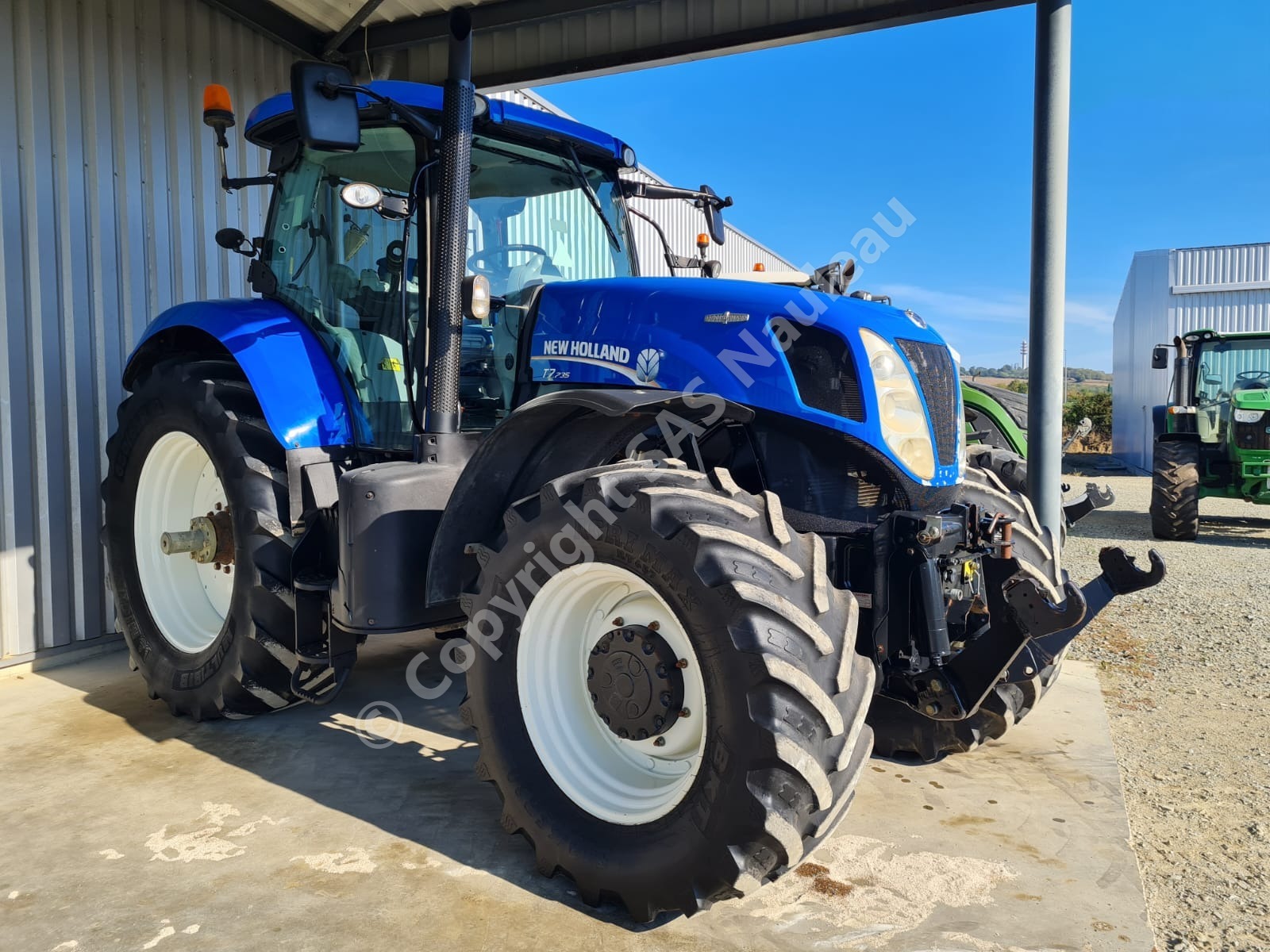 NEW HOLLAND T7.235 AC