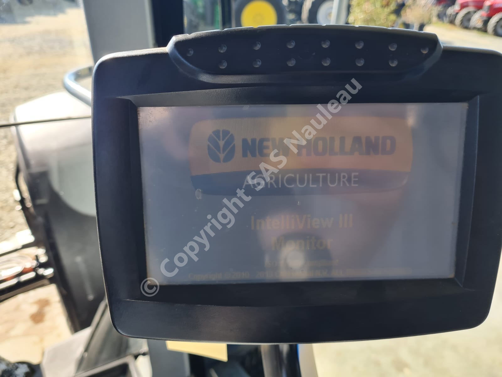 NEW HOLLAND T7.235 AC