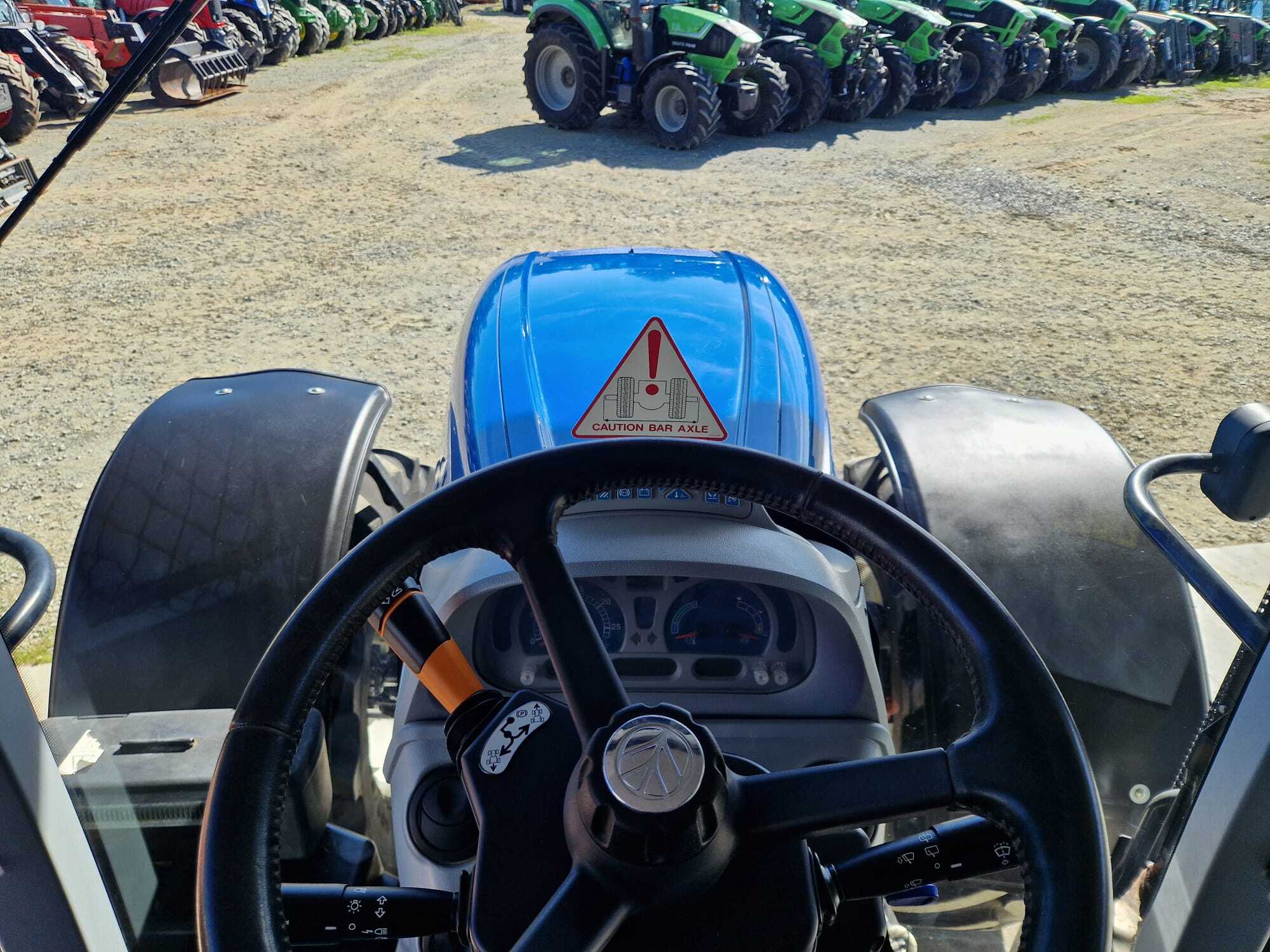 NEW HOLLAND T7.2305 AC