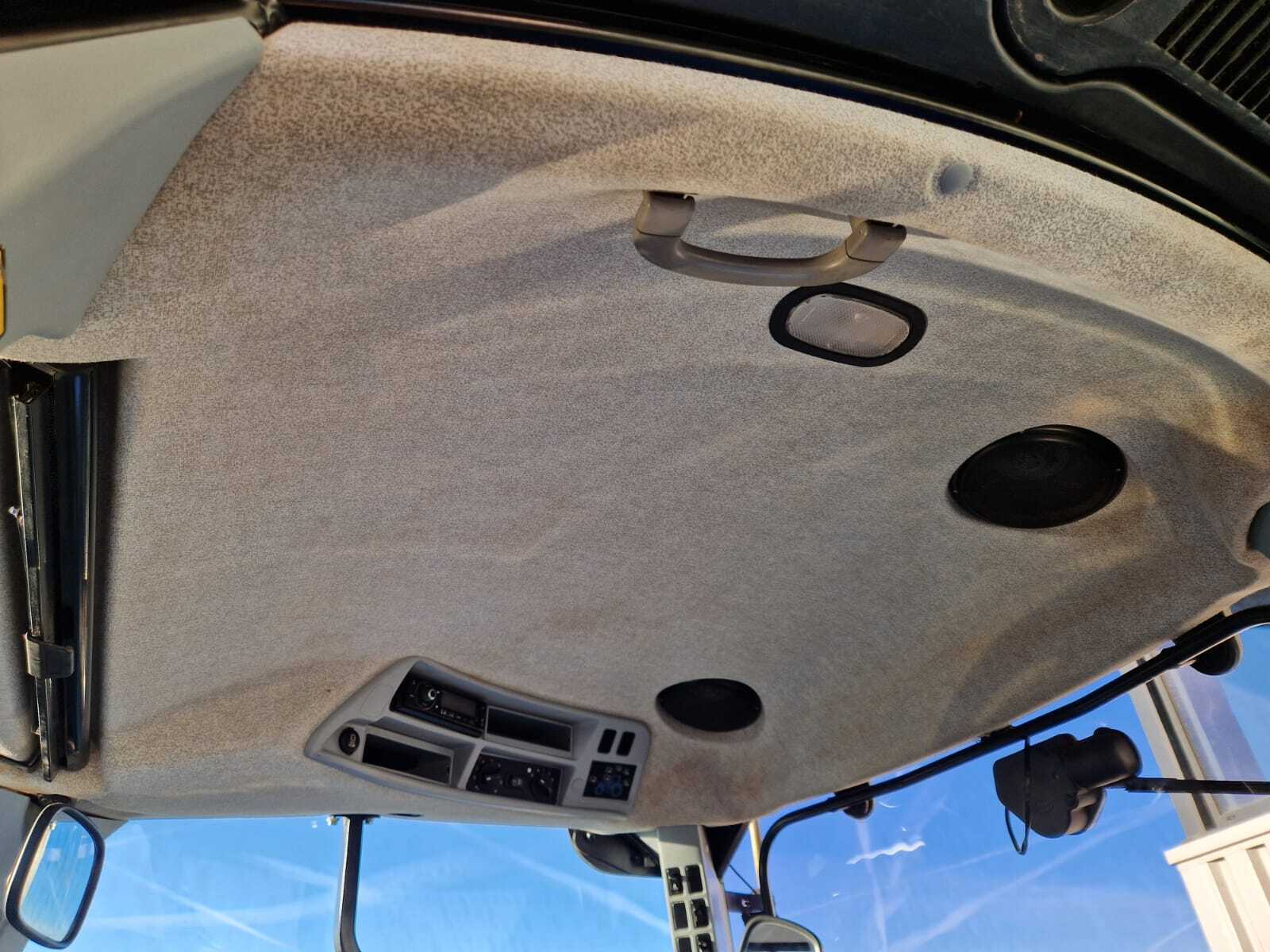 NEW HOLLAND T7.235 AC