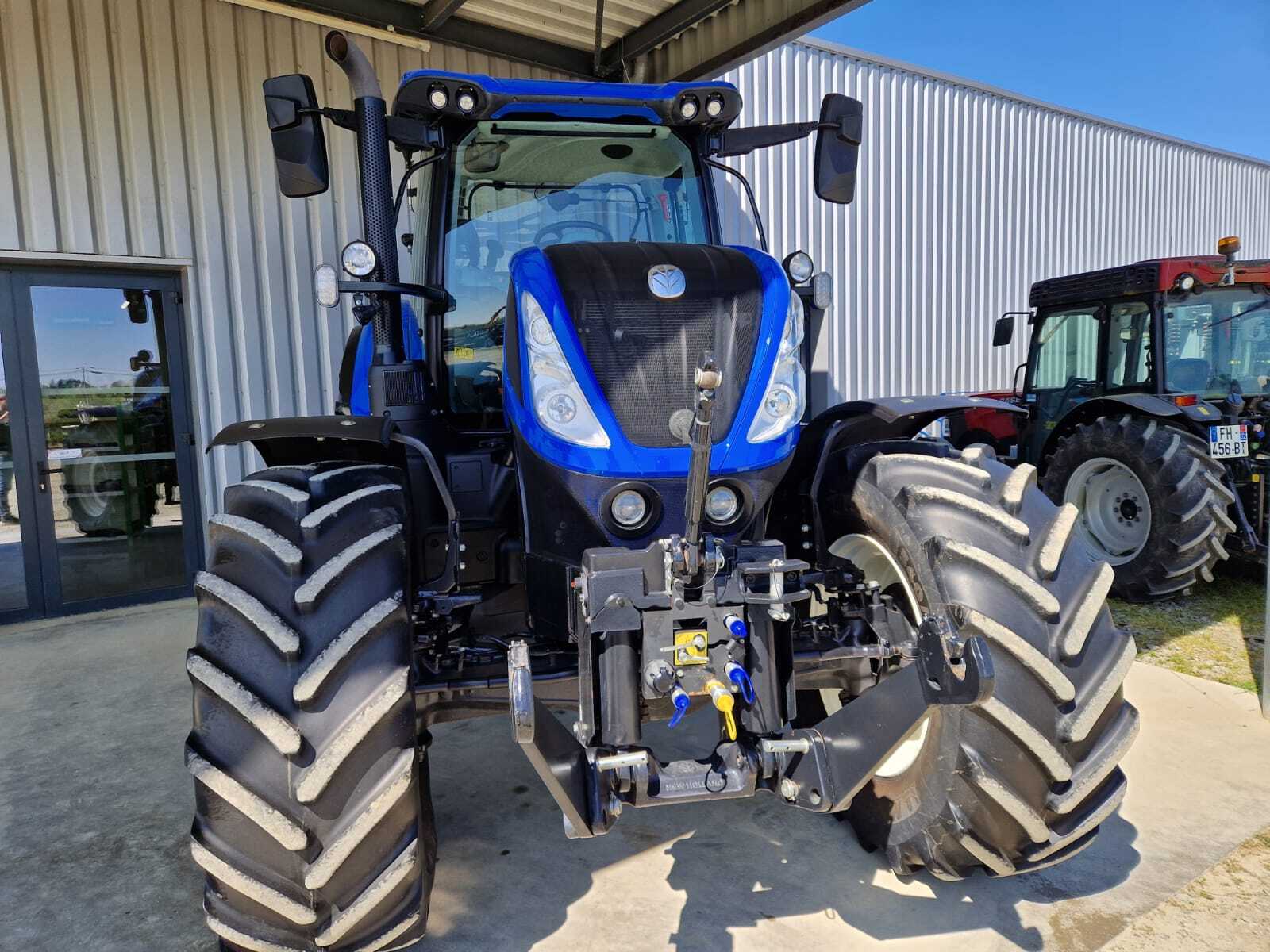 NEW HOLLAND T7.245 AC