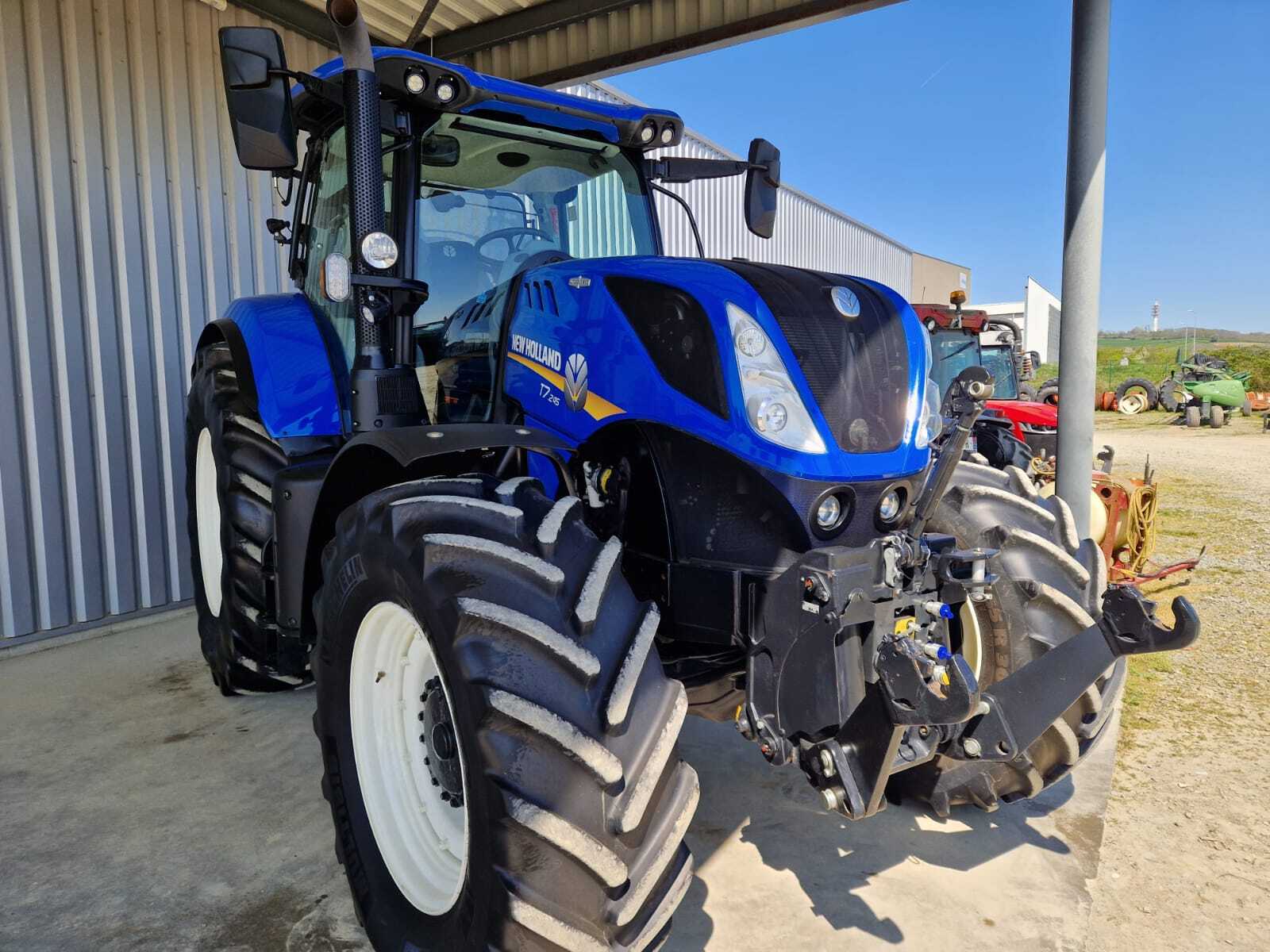 NEW HOLLAND T7.245 AC