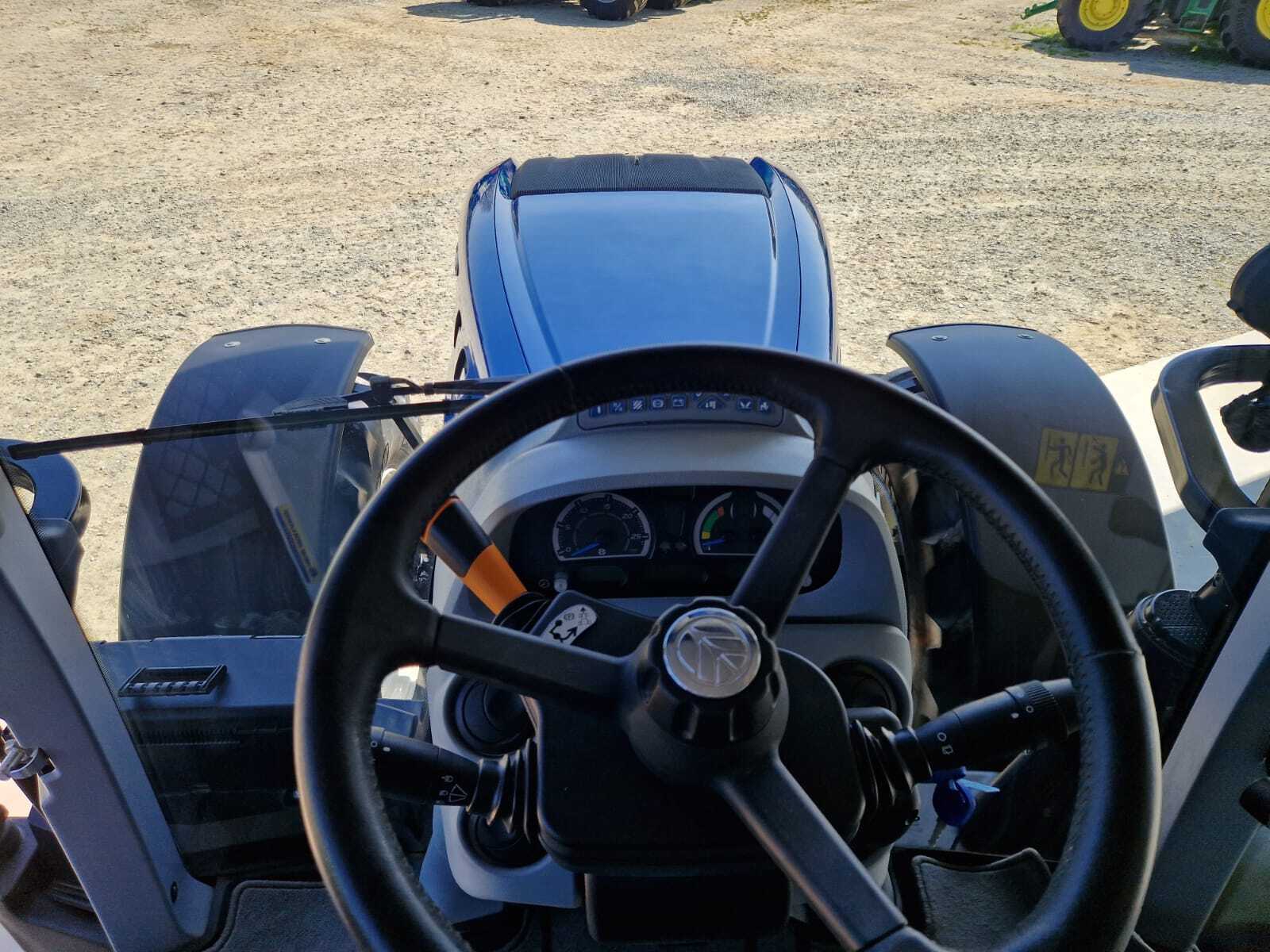 NEW HOLLAND T7.245 AC