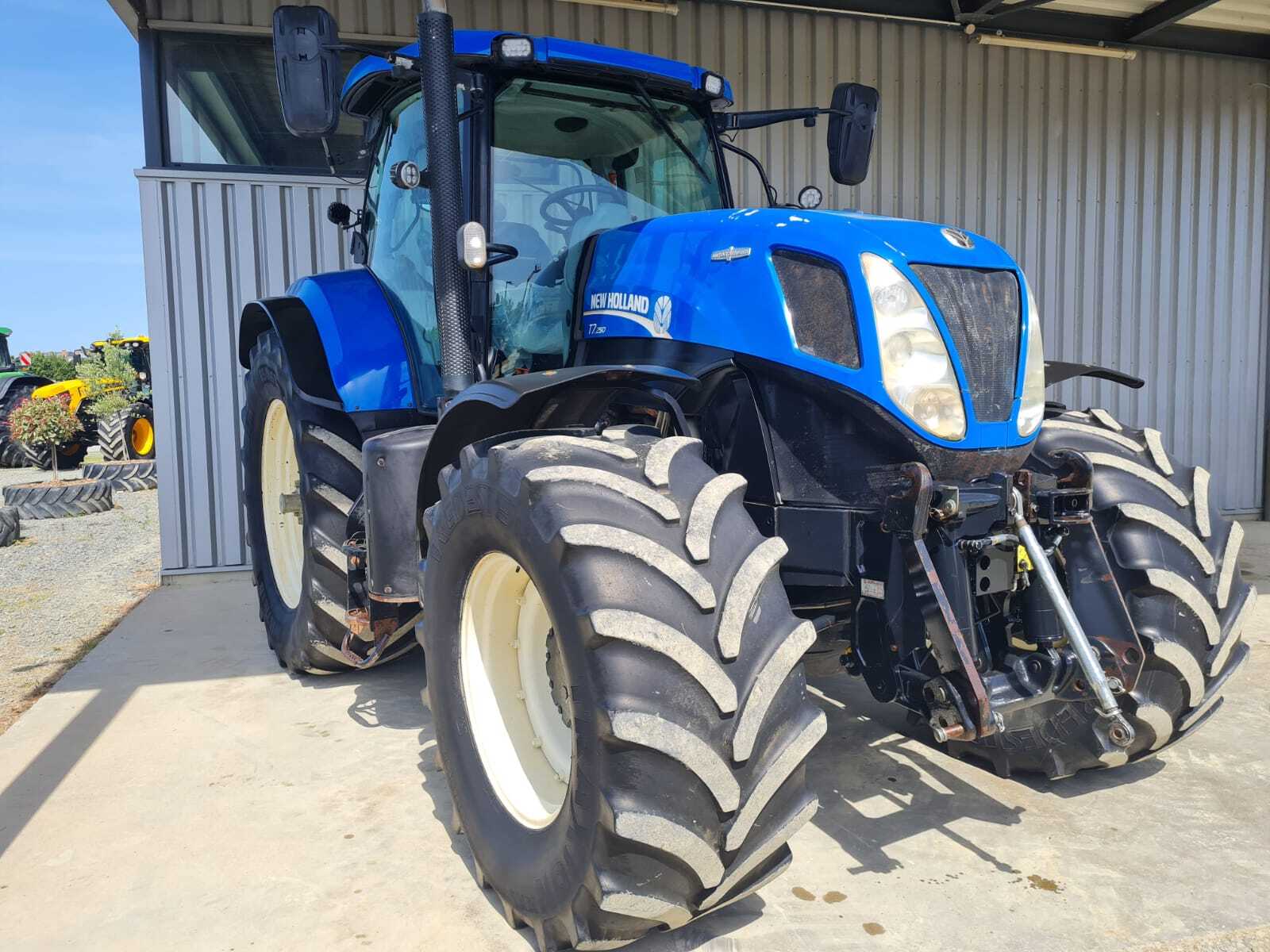 NEW HOLLAND T7.250 AC