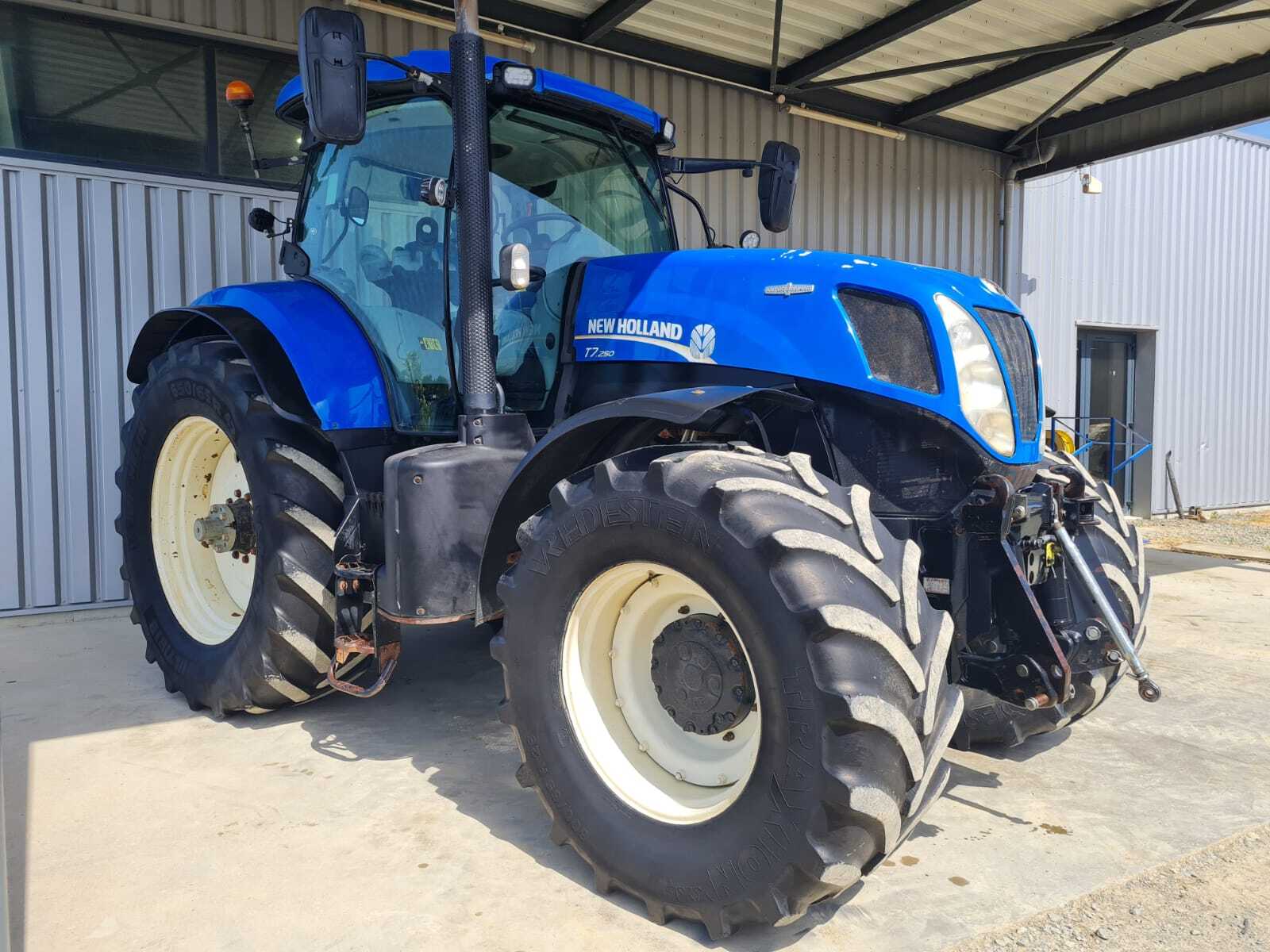 NEW HOLLAND T7.250 AC