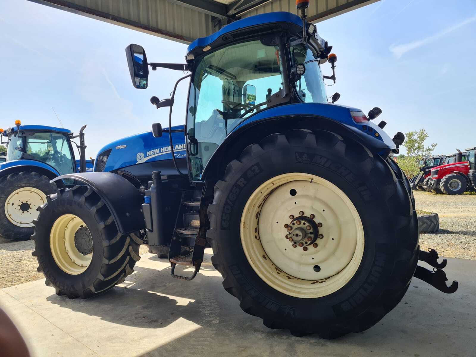 NEW HOLLAND T7.250 AC