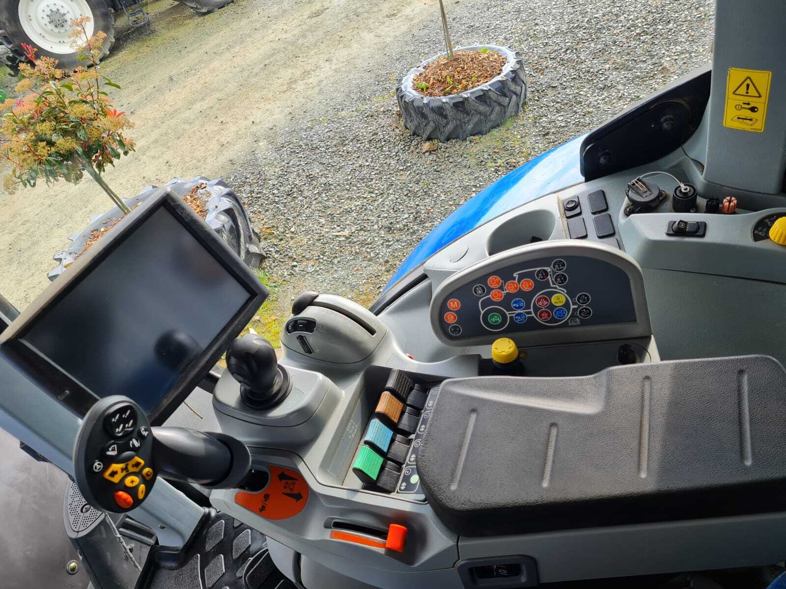 NEW HOLLAND T7.250 AC