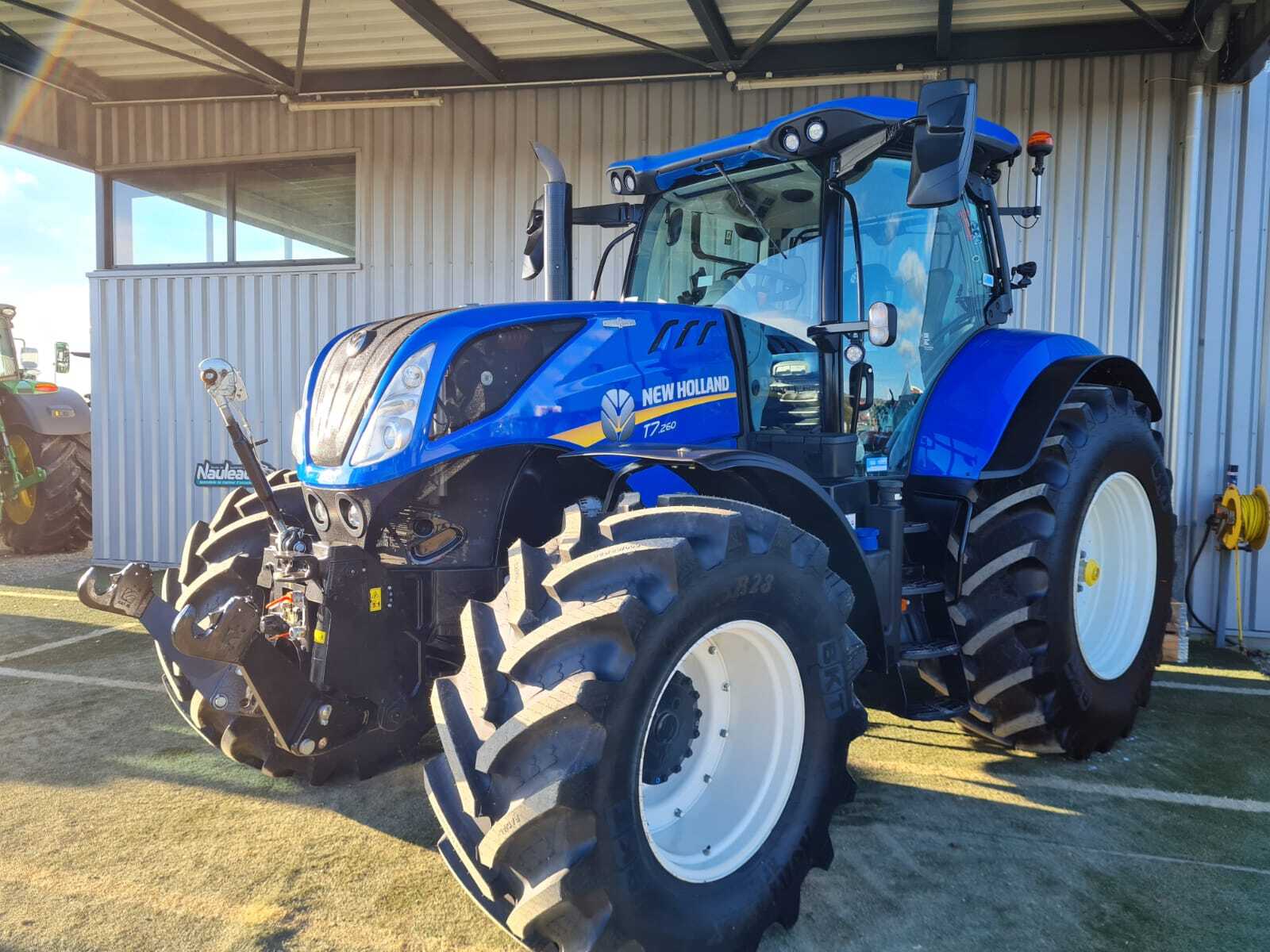 NEW HOLLAND T7.260 AC