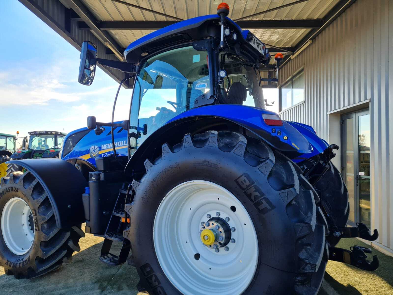 NEW HOLLAND T7.260 AC
