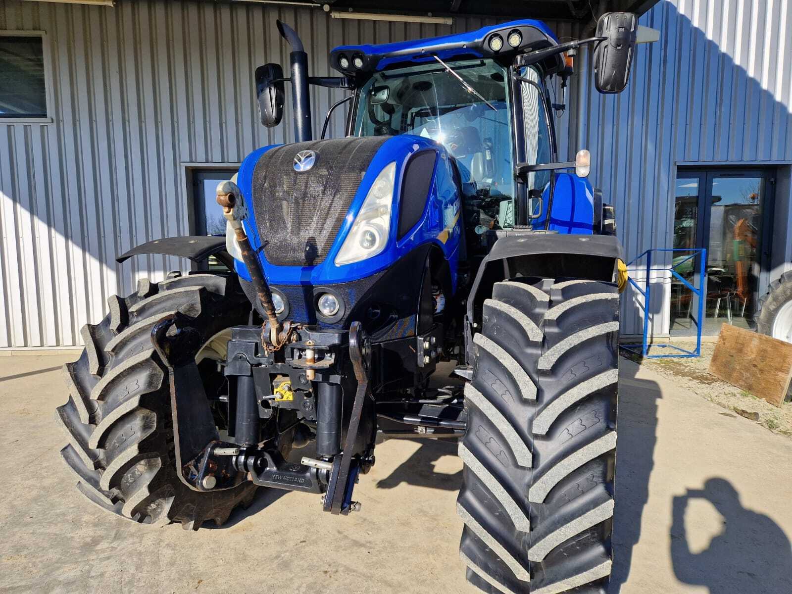 NEW HOLLAND T7.260 AC