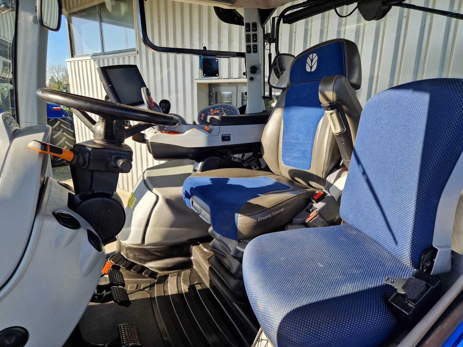 NEW HOLLAND T7.260 AC