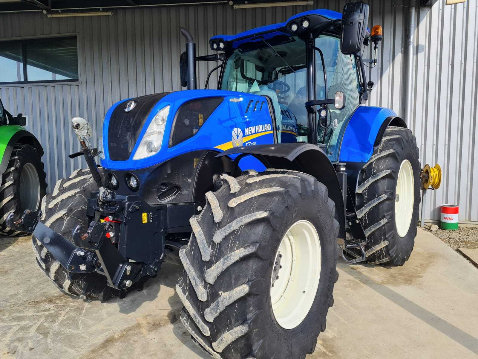 NEW HOLLAND T7.270 AC