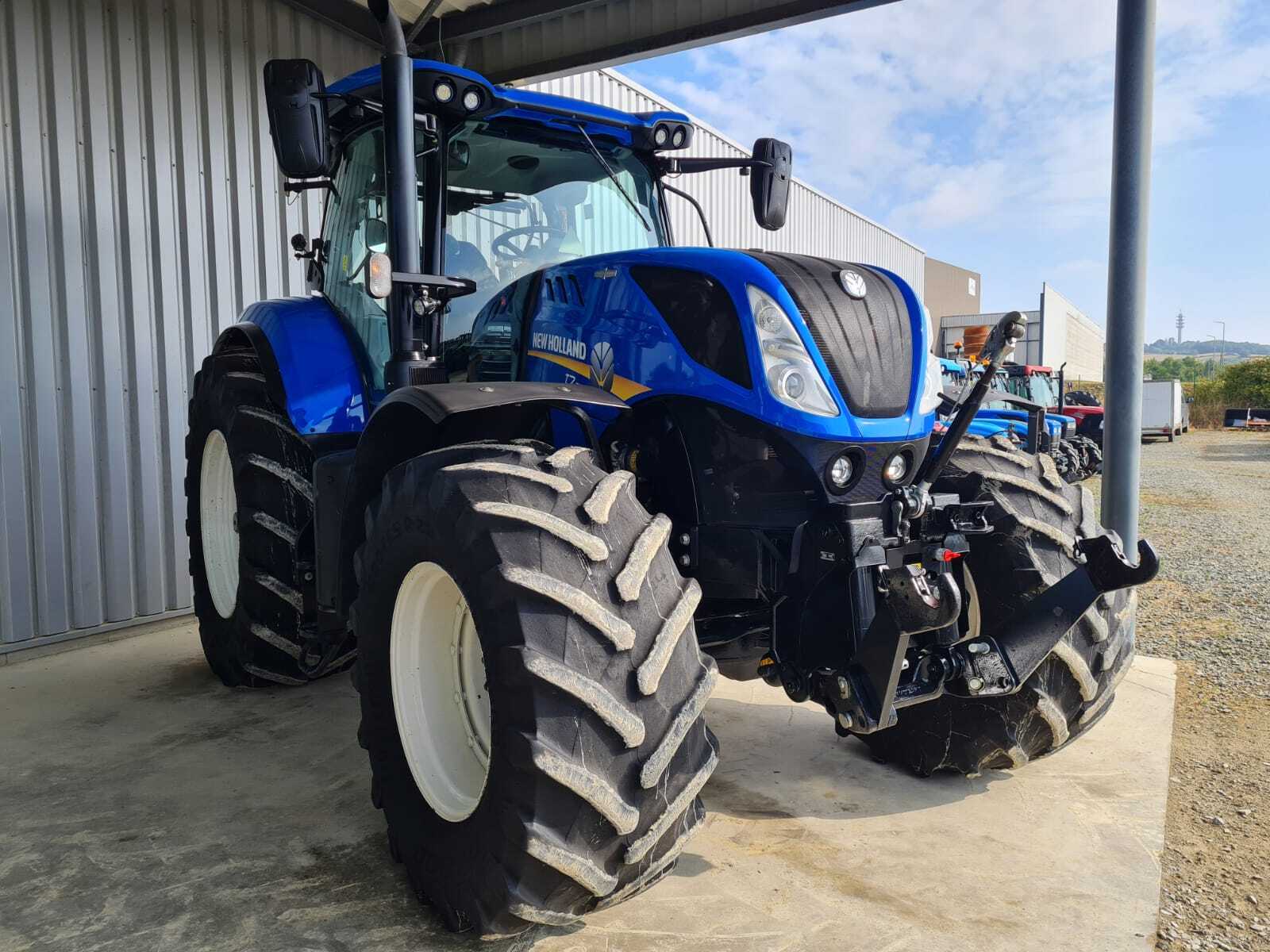 NEW HOLLAND T7.270 AC