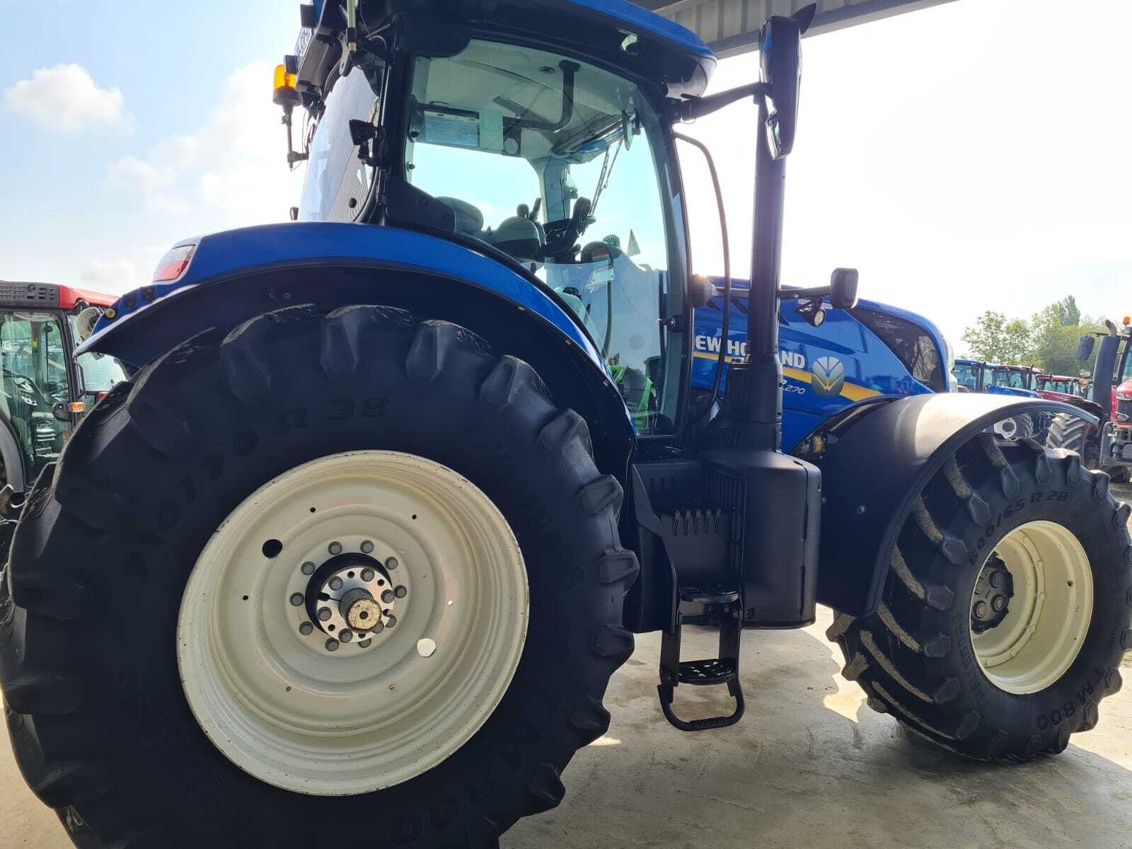 NEW HOLLAND T7.270 AC