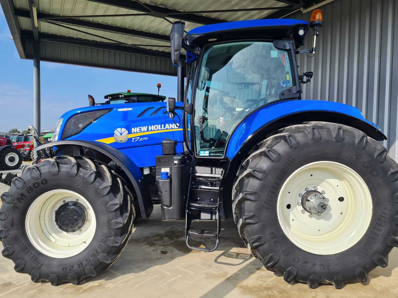 NEW HOLLAND T7.270 AC